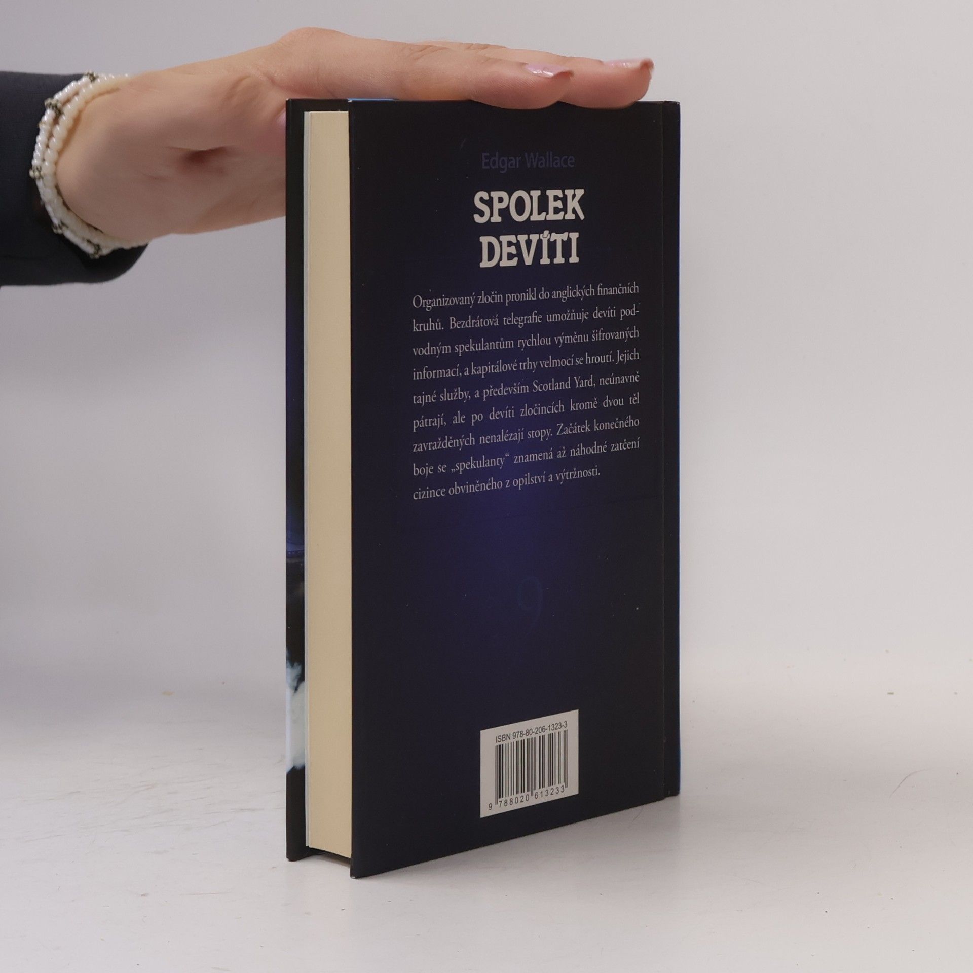 Edgar Wallace Spolek devíti