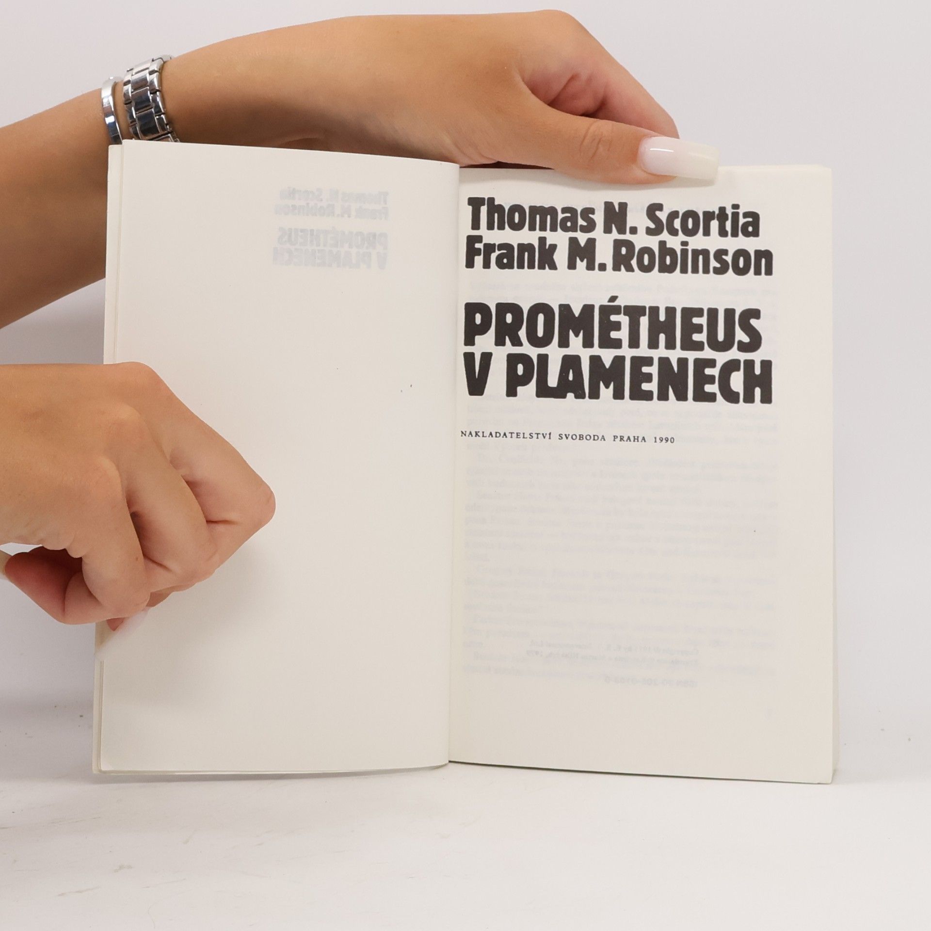 Thomas N. Scortia Prométheus v plamenech