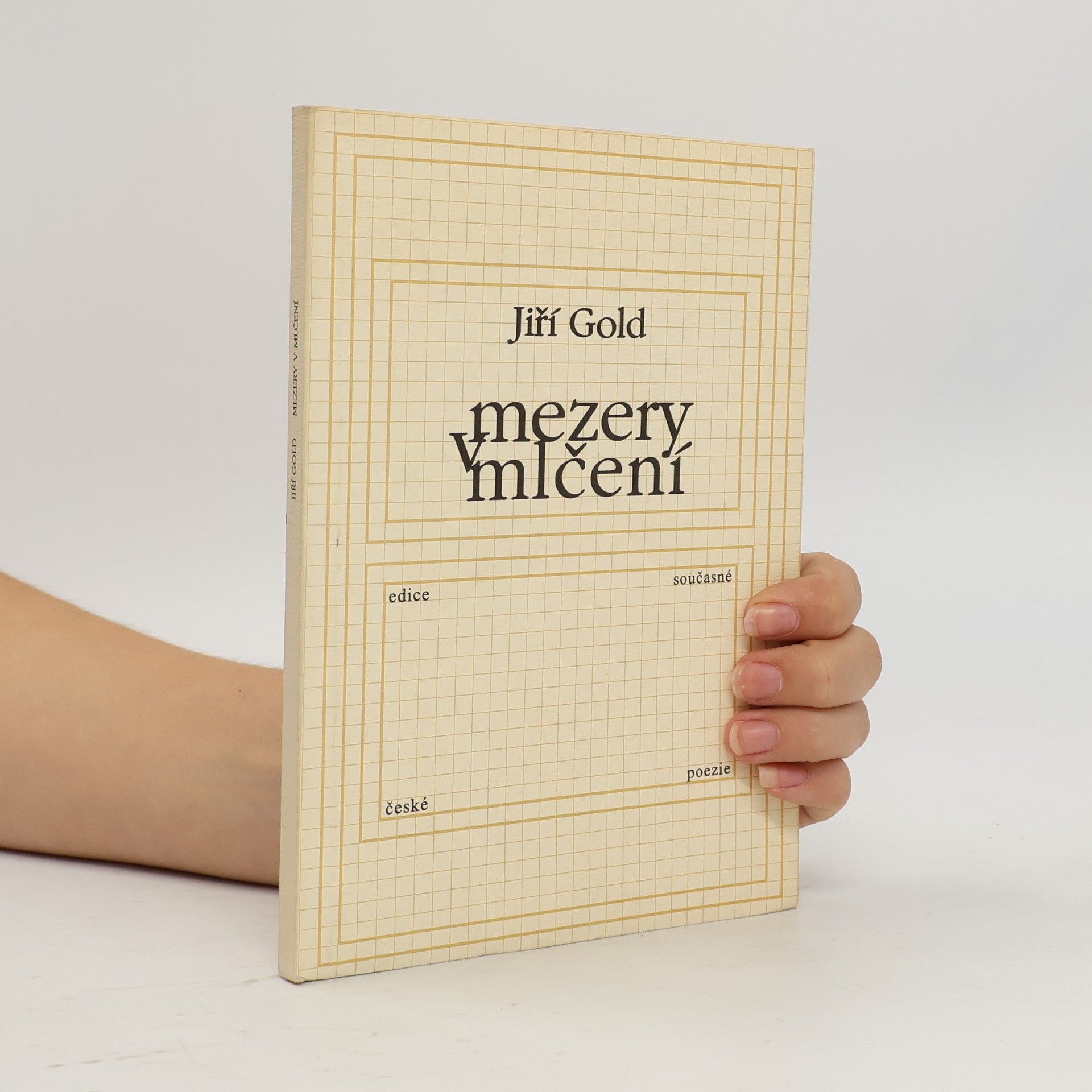Mezery v mlčení