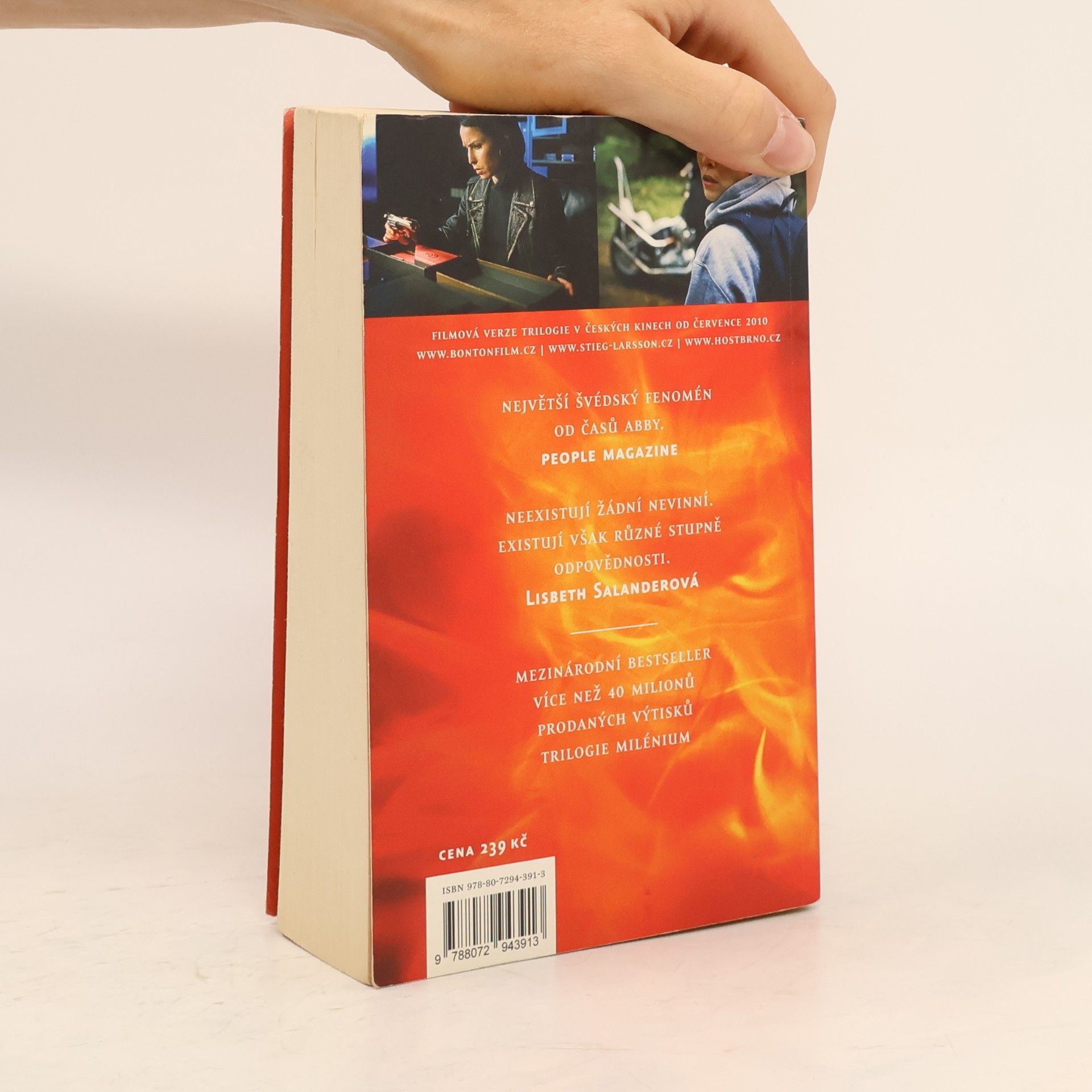Stieg Larsson Dívka, která si hrála s ohněm