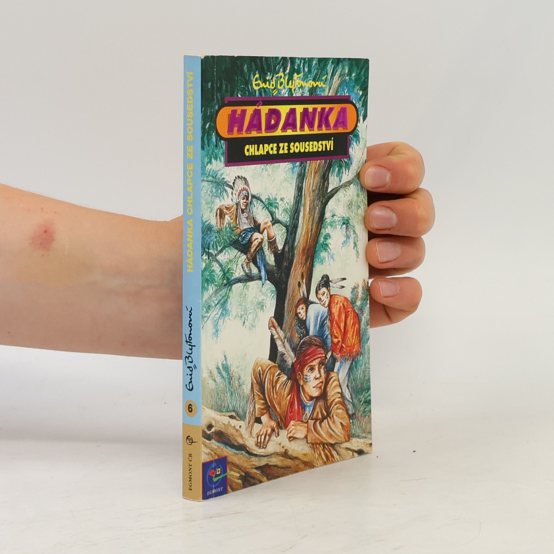 Enid Blyton Hádanka chlapce ze sousedství