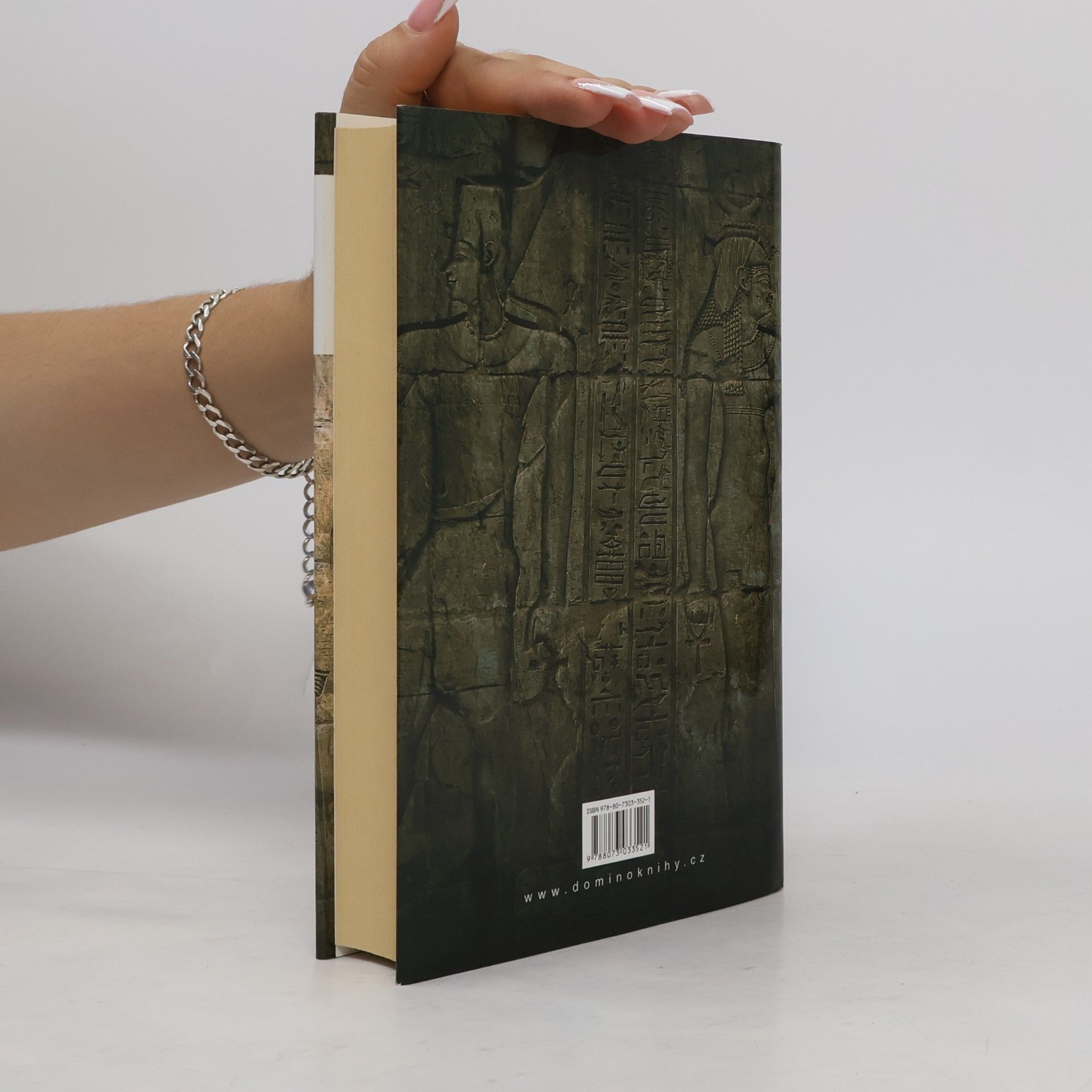 Nick Drake Nefertiti: Město mrtvých