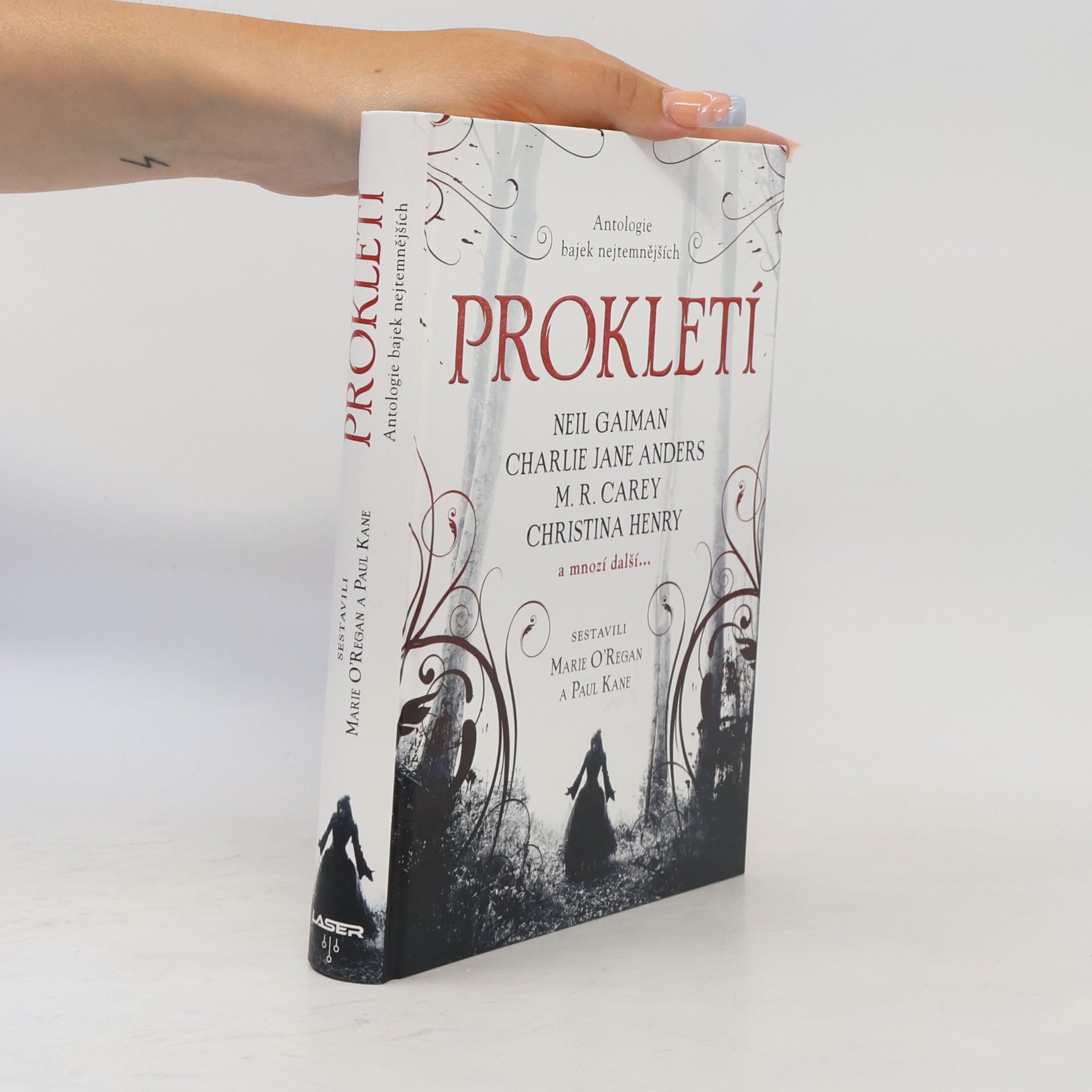 Angela Slatter Prokletí : antologie bajek nejtemnějších
