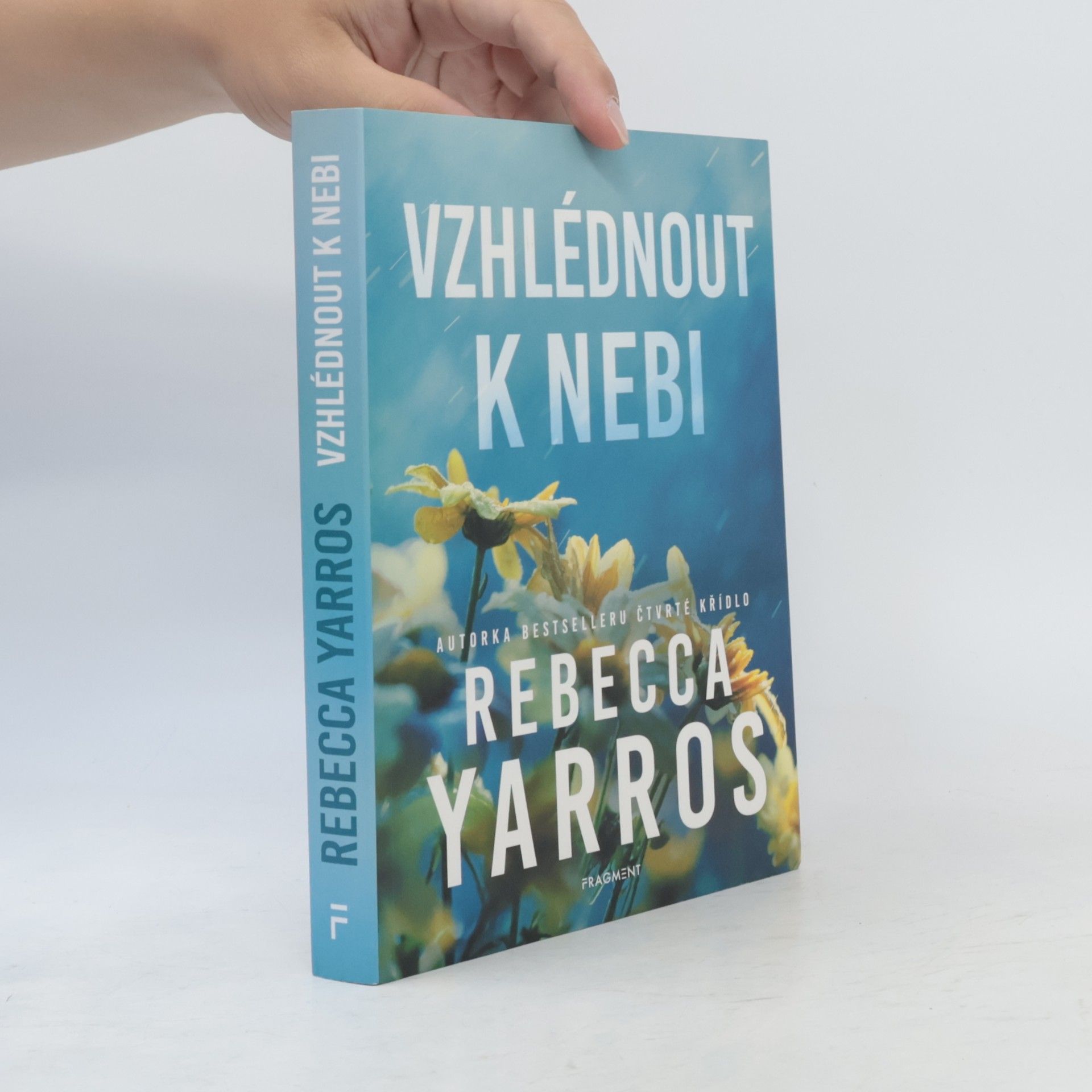 Rebecca Yarros Vzhlédnout k nebi
