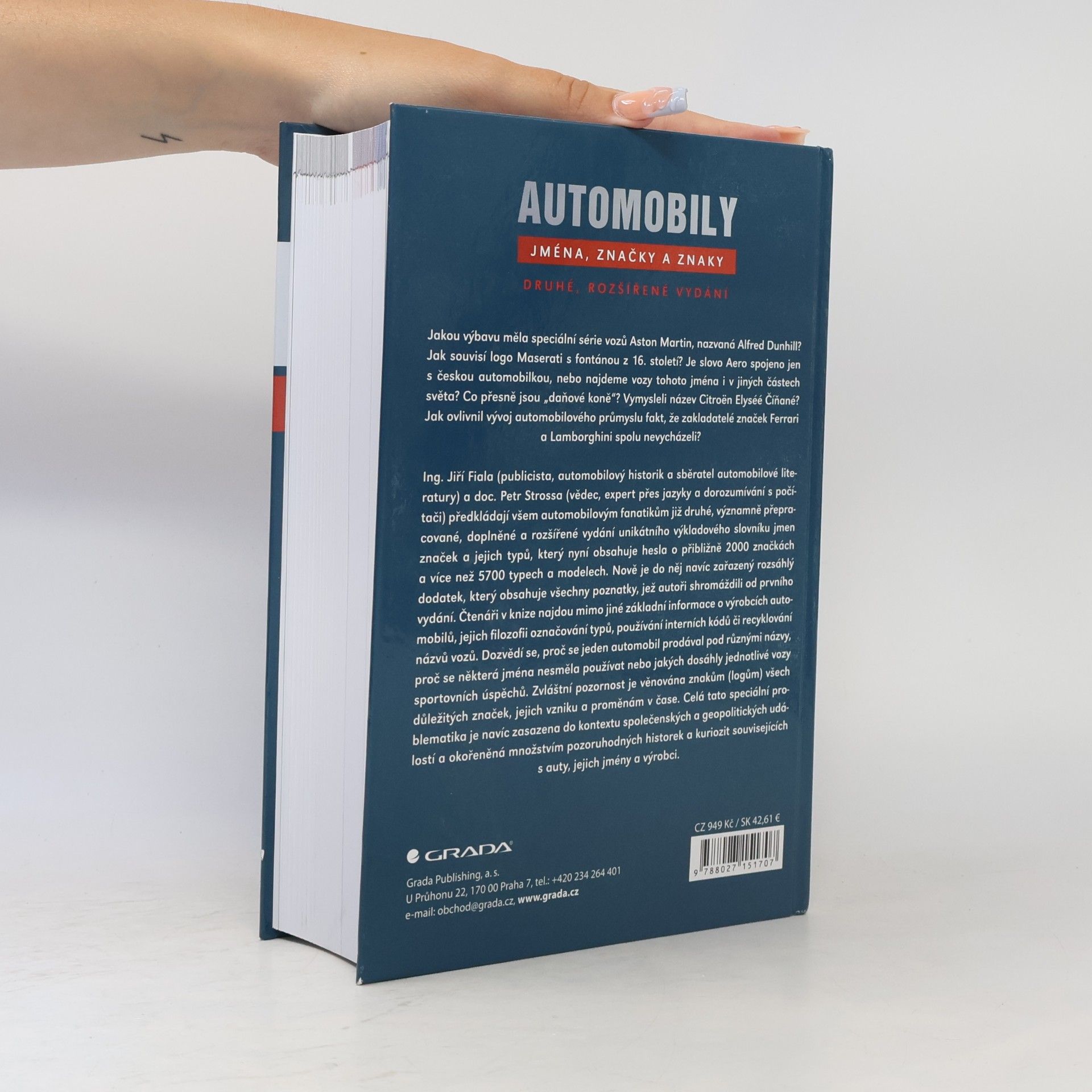 Jiří Fiala Automobily: jména, značky a znaky - 2., rozšířené vydání