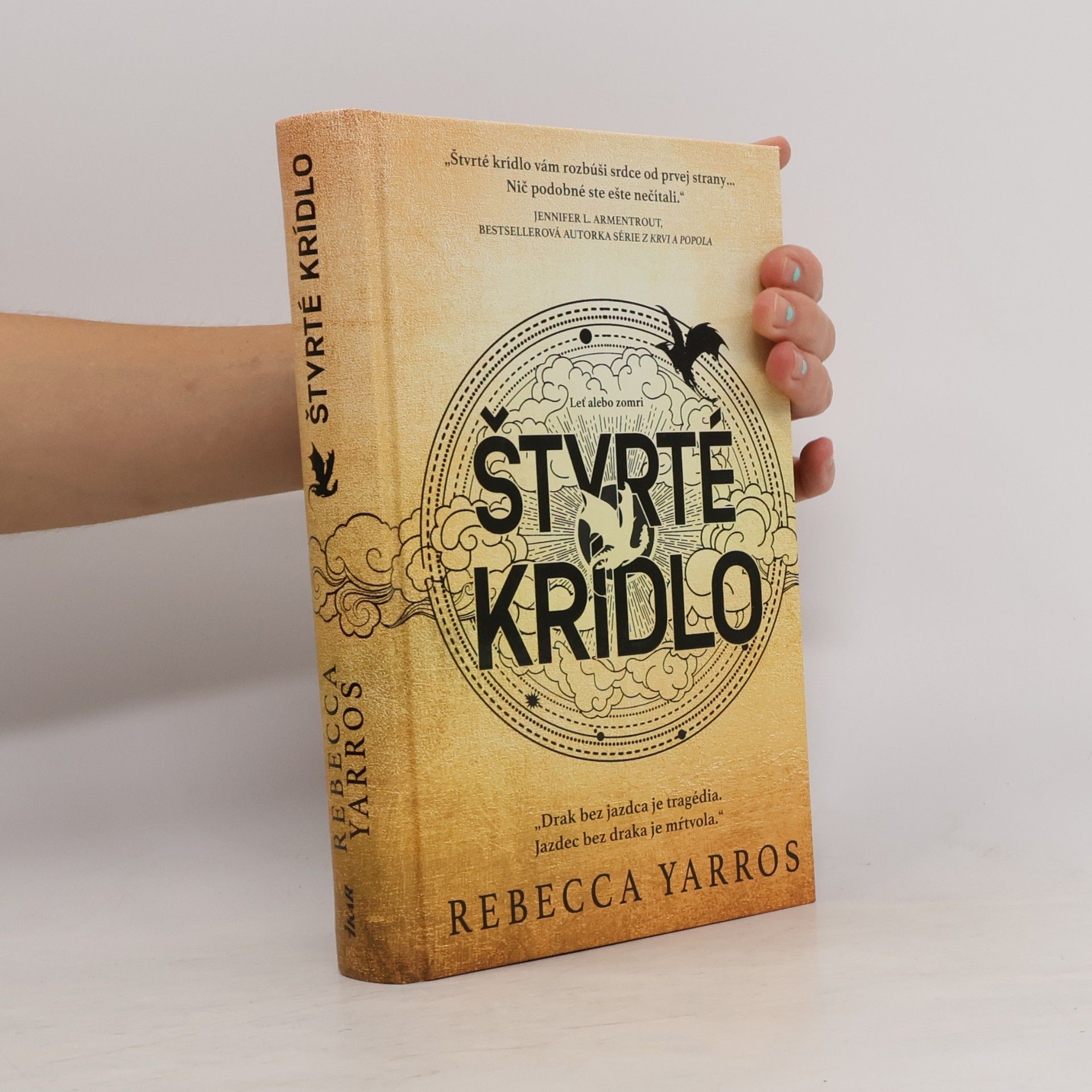 Rebecca Yarros Štvrté krídlo