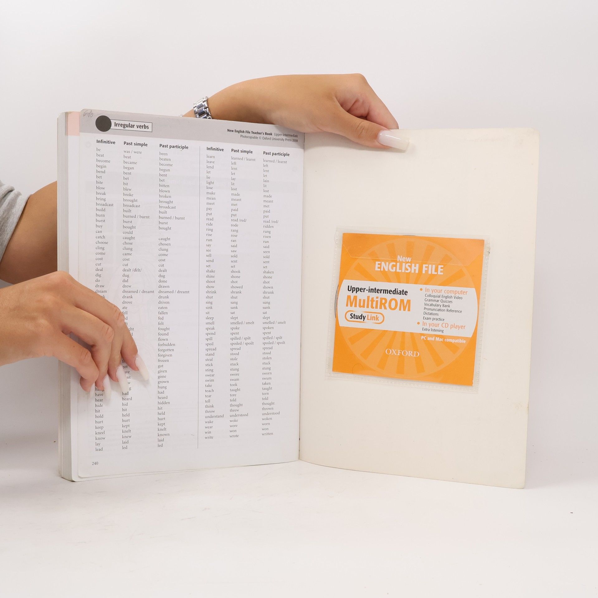 Clive Oxenden New English file. Upper-intermediate. Teacher's book