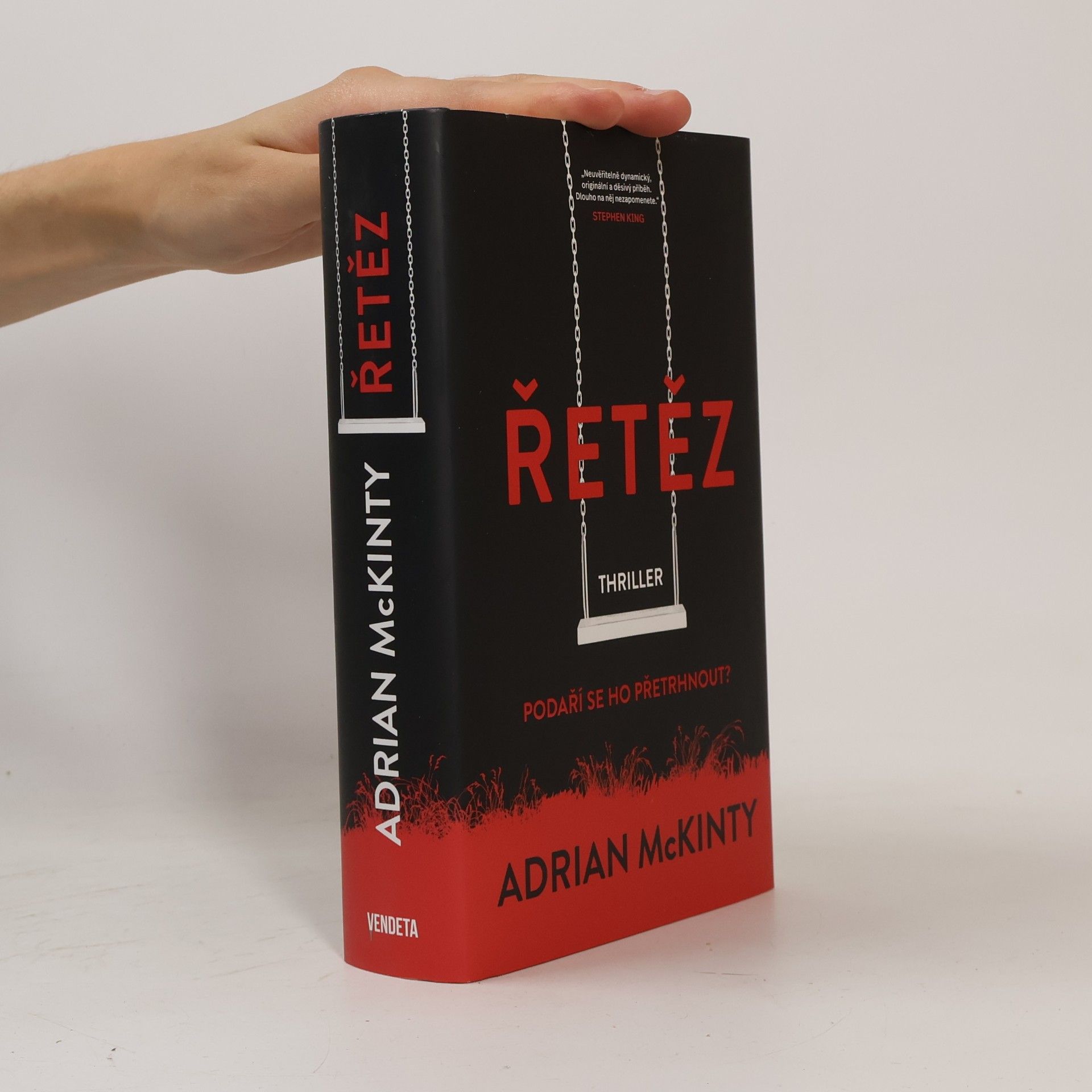Adrian McKinty Řetěz