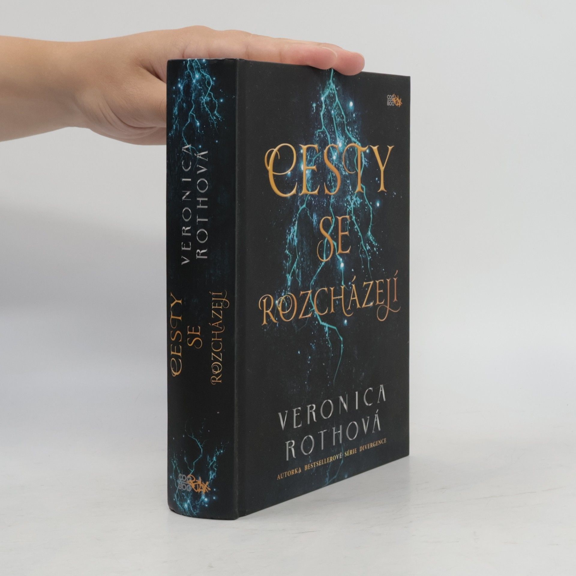 Veronica Rothová Cesty se rozcházejí