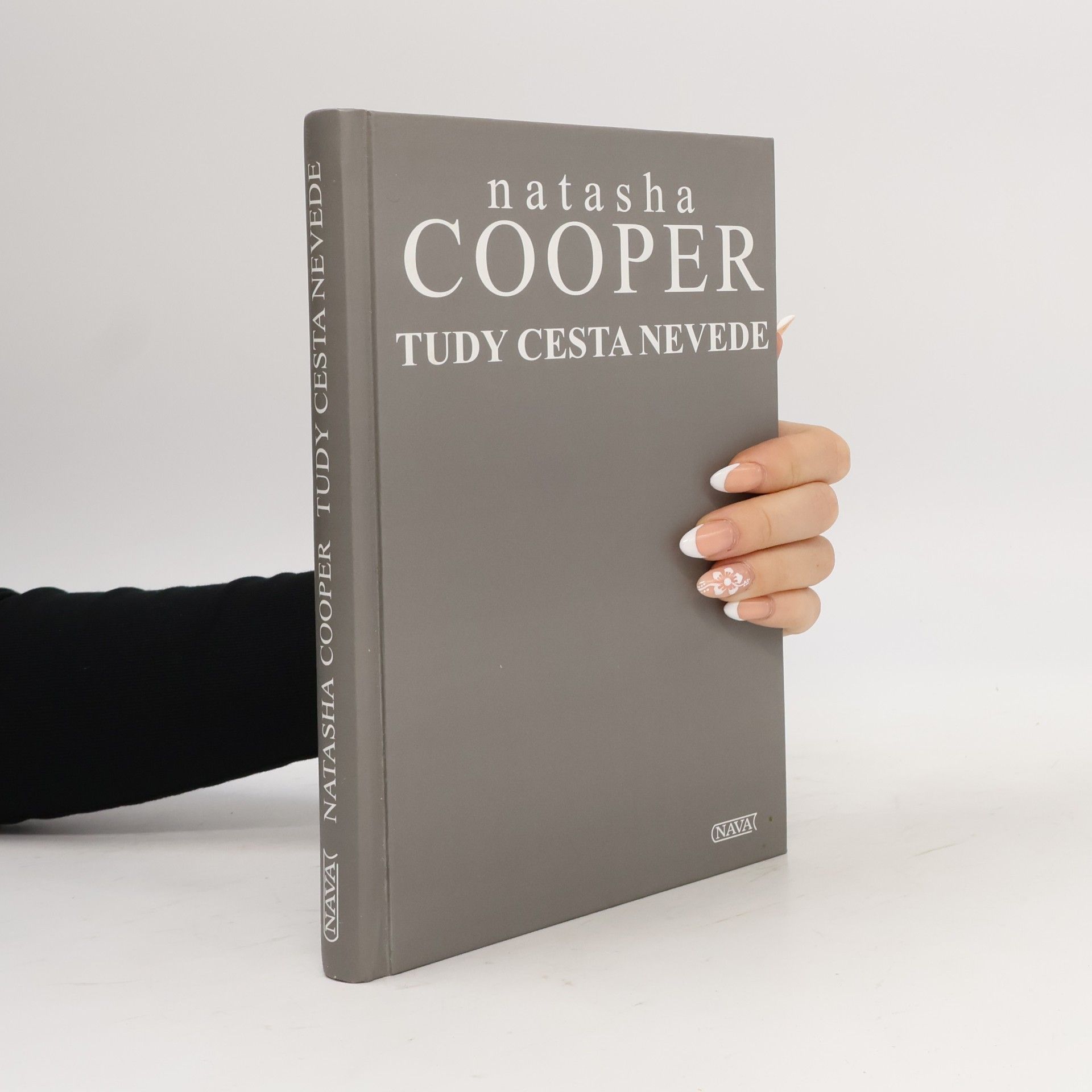 Natasha Cooper Tudy cesta nevede