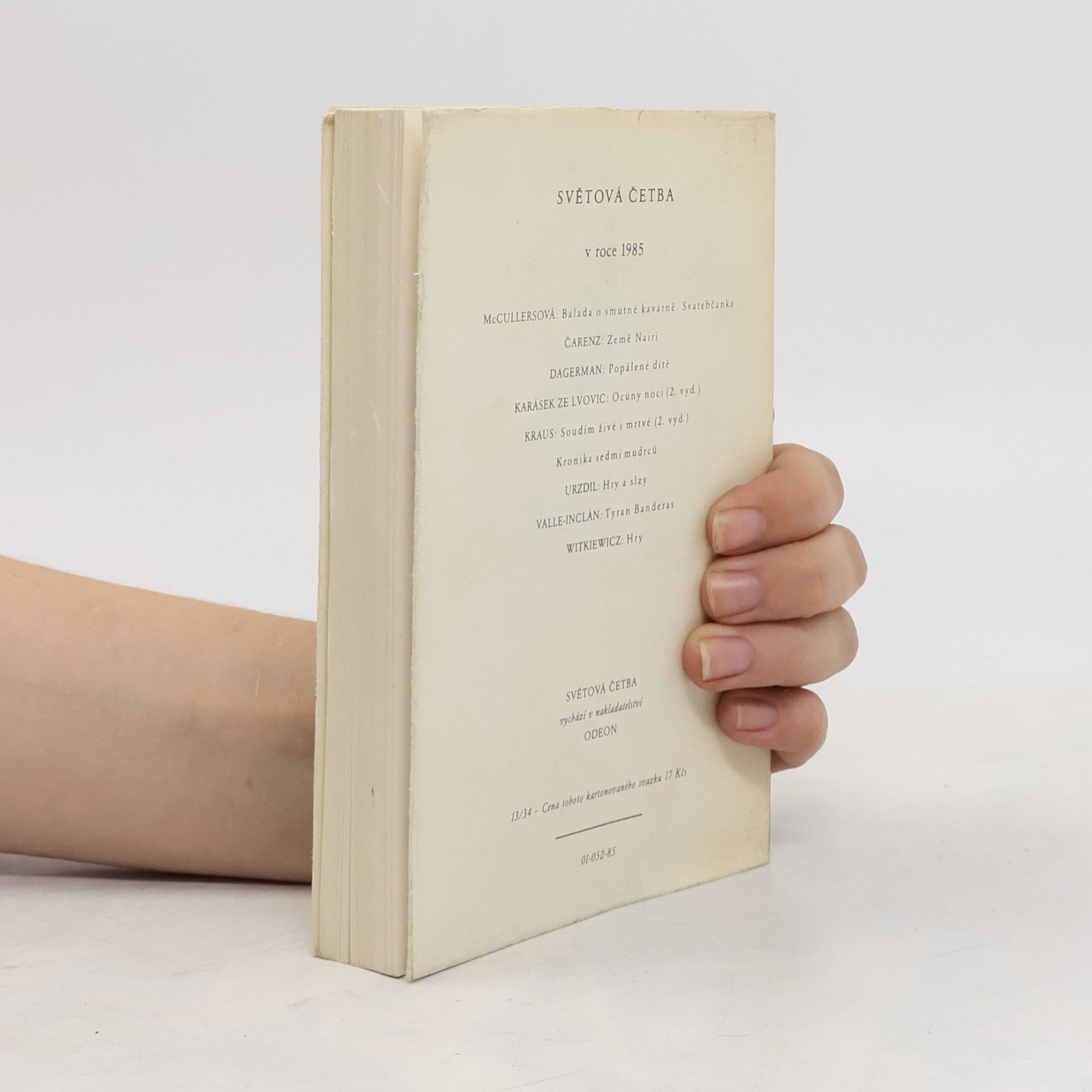 Carson McCullers Balada o smutné kavárně. Svatebčanka