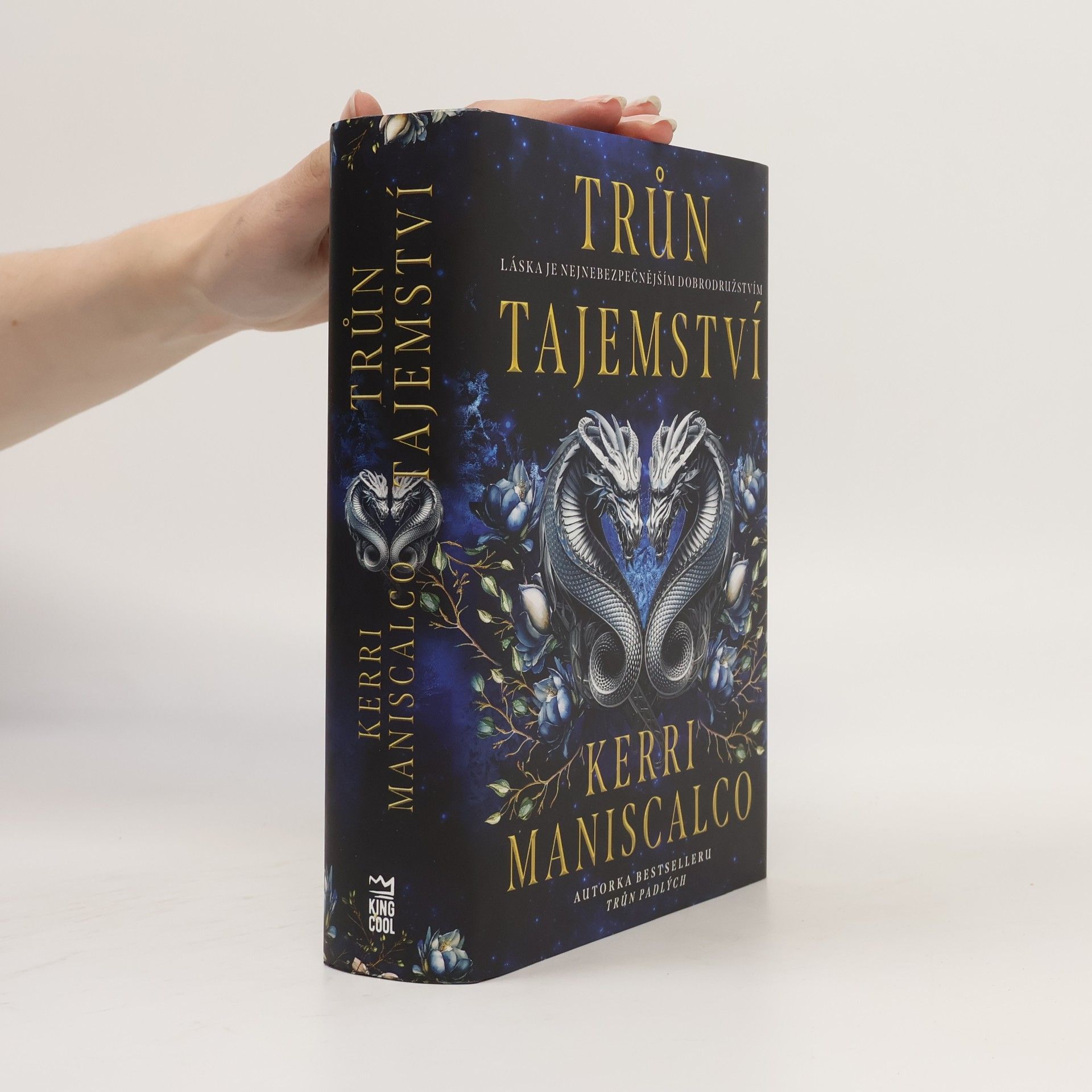 Kerri Maniscalco Trůn tajemství
