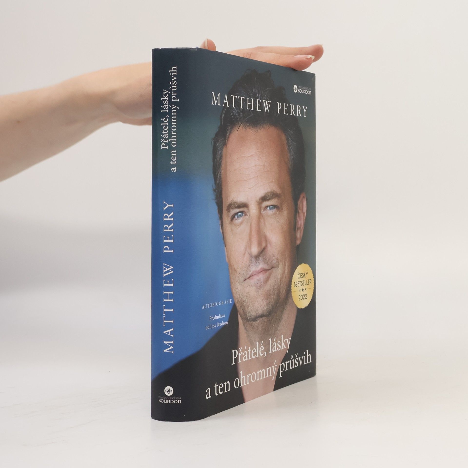 Matthew Perry Přátelé, lásky a ten ohromný průšvih