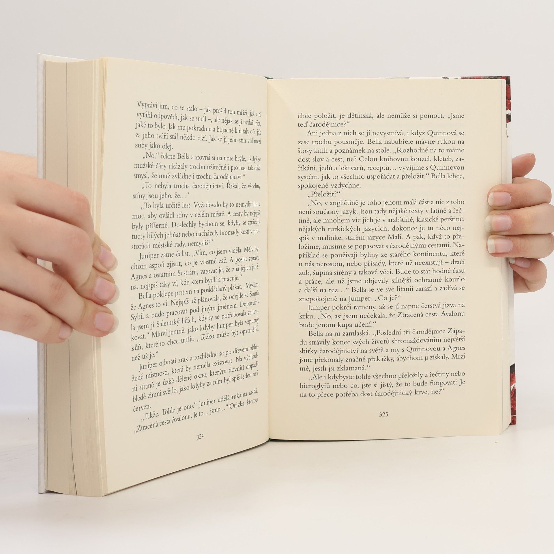 Alix E. Harrow Čarodějnice dřívější a budoucí