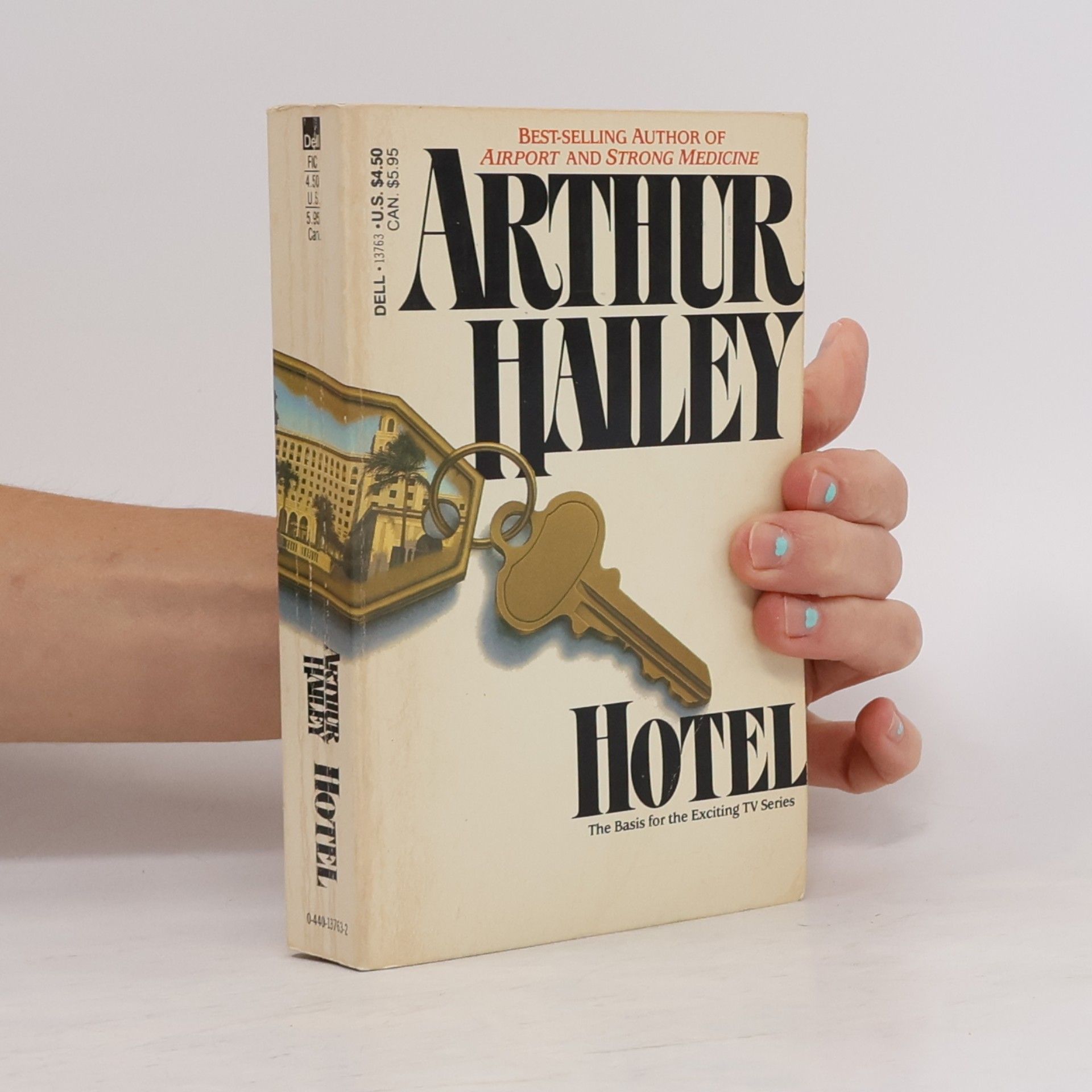 Arthur Hailey Hotel