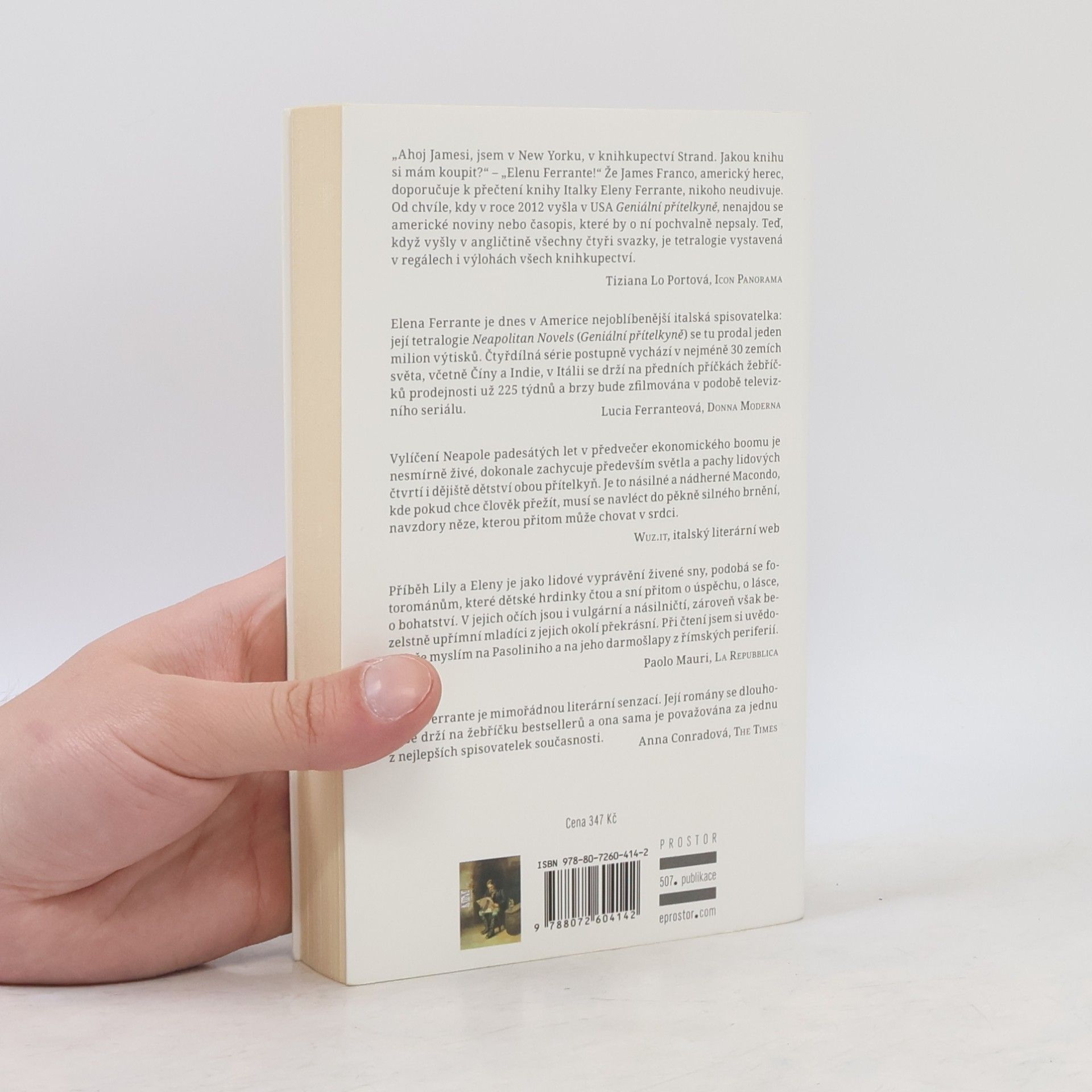 Elena Ferrante Geniální přítelkyně 1. Dětství a dospívání