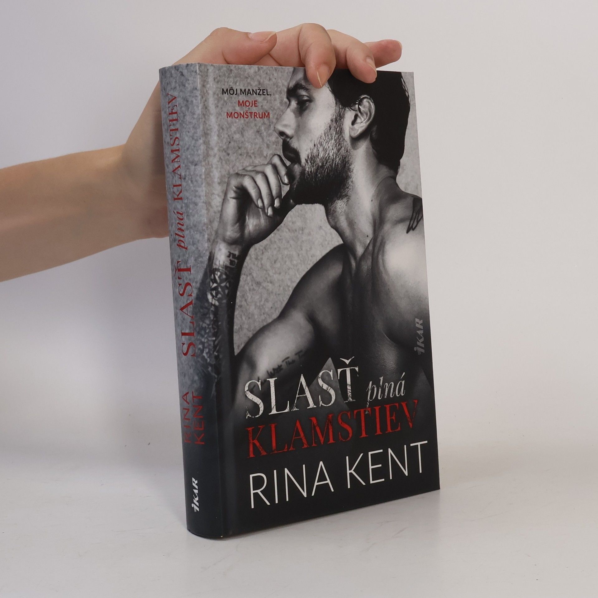 Rina Kent Slasť plná klamstiev