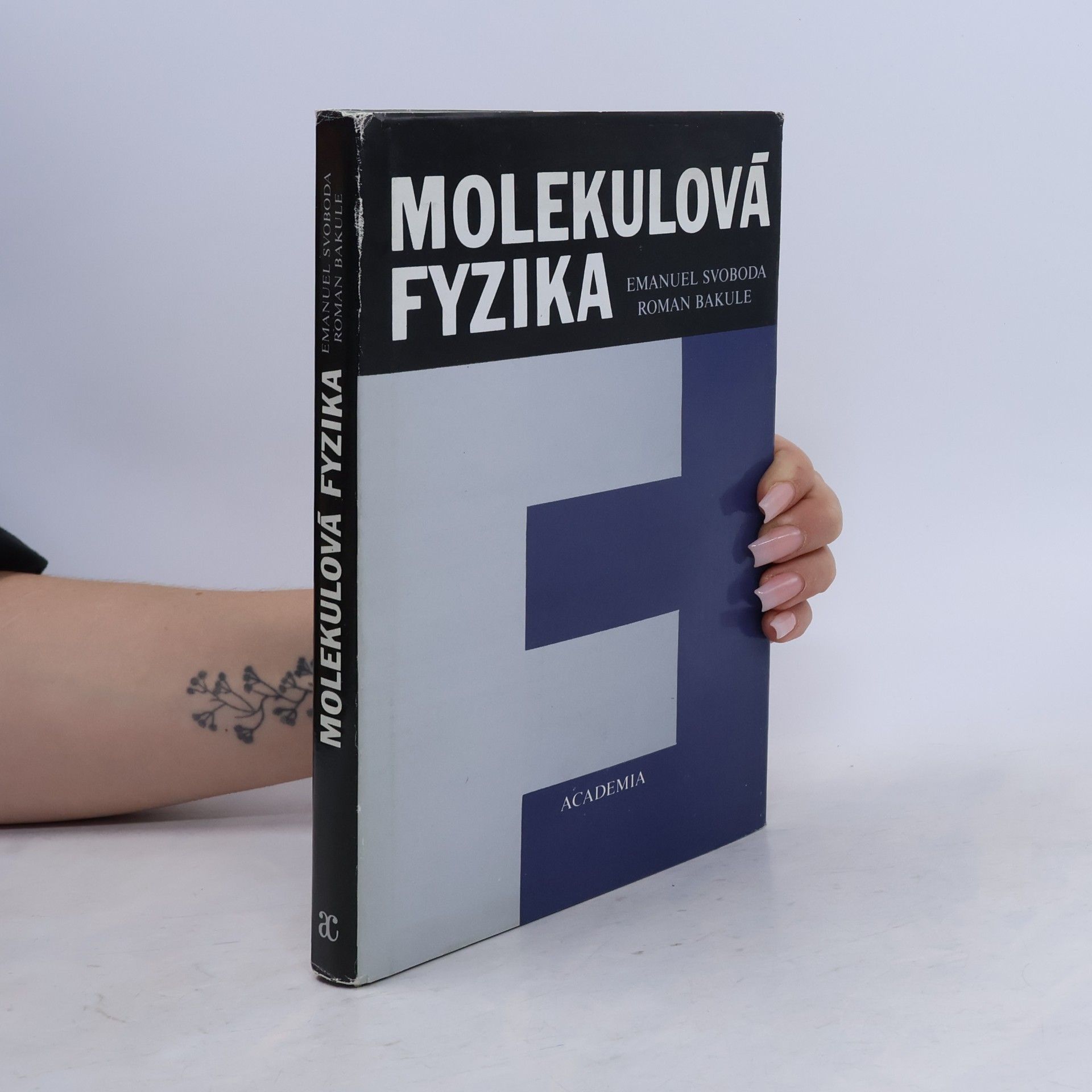 Roman Bakule Molekulová fyzika