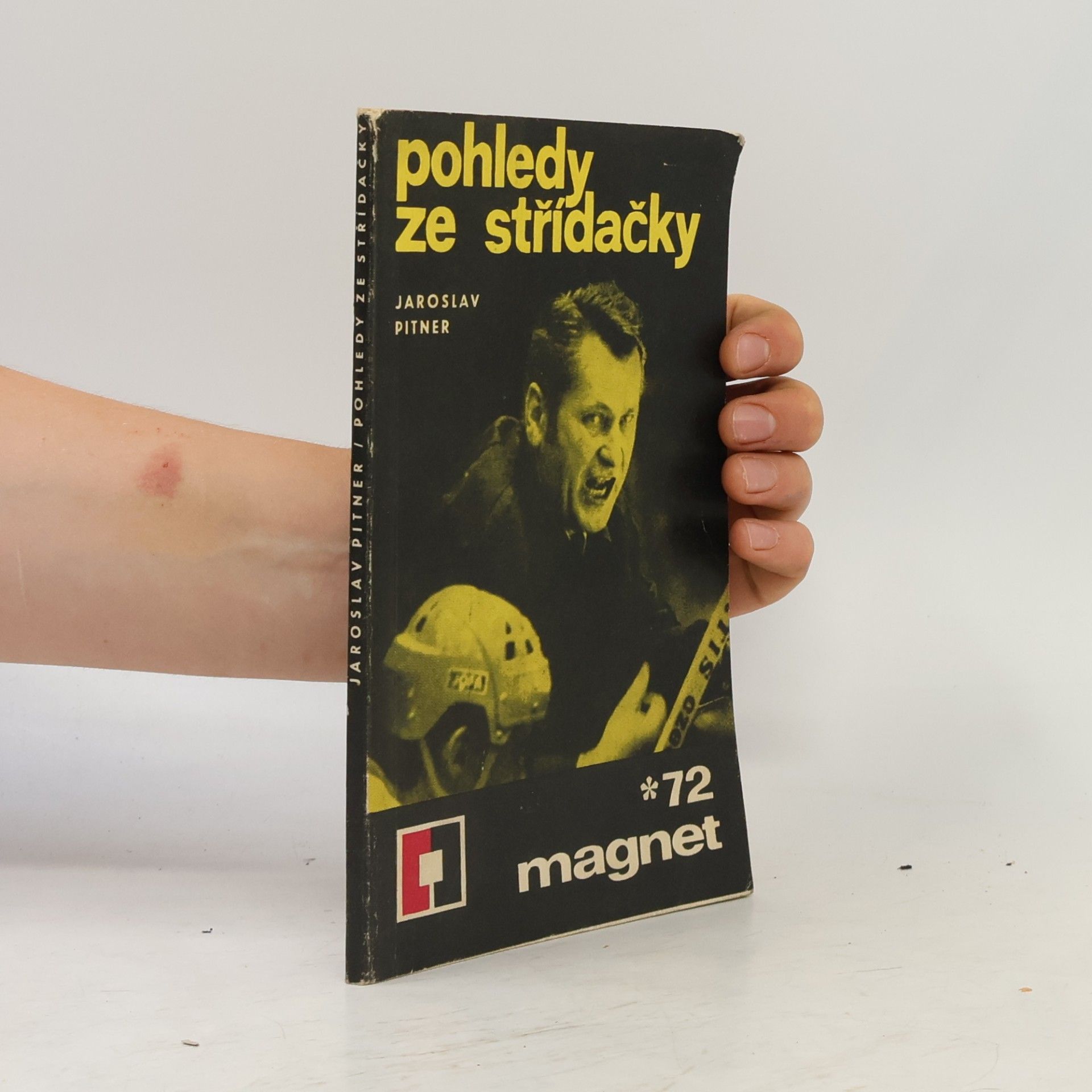 Jaroslav Pitner Magnet. Pohledy ze střídačky