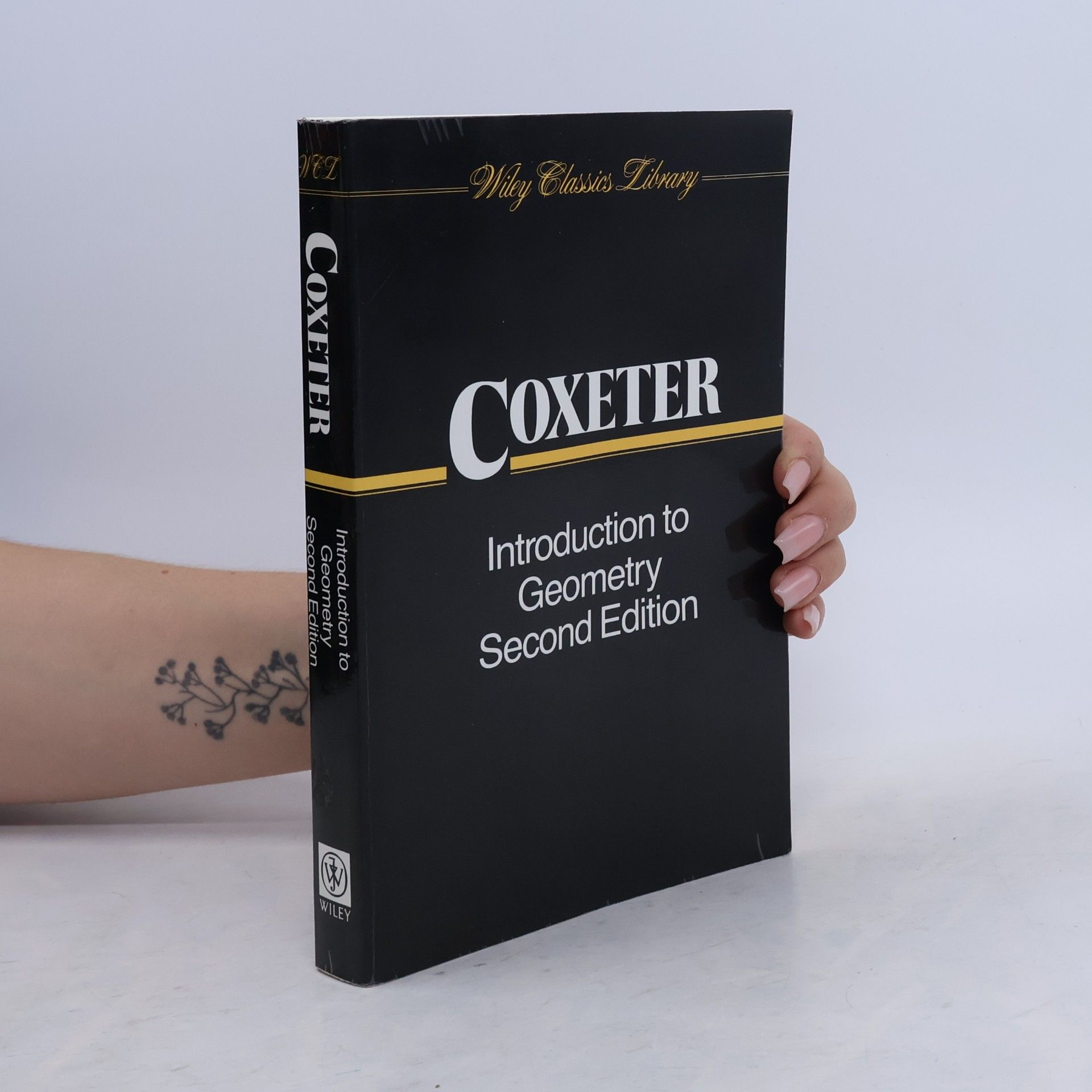 W.C.L. Coxeter Wiley Classics Library: Introduction to Geometry