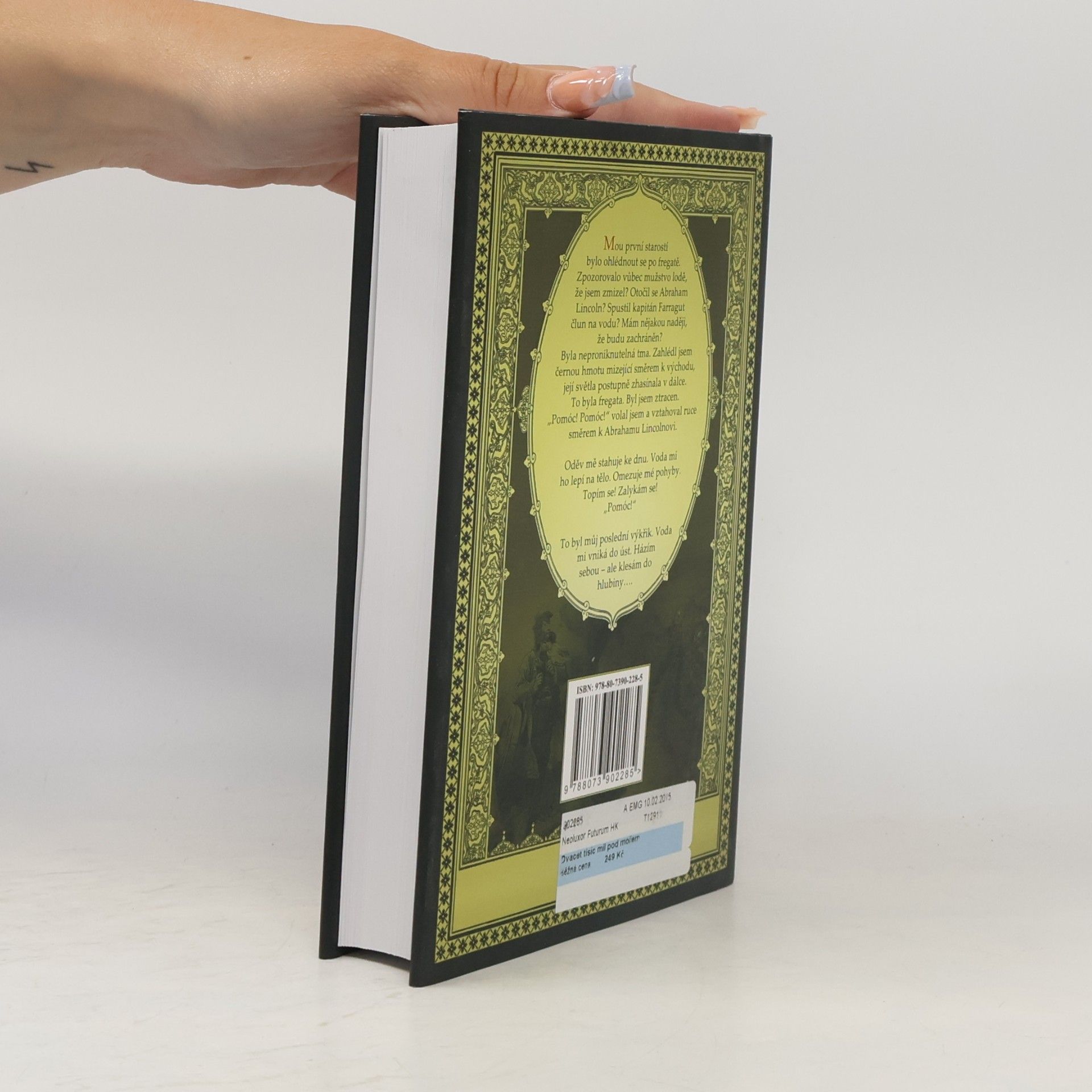 Jules Verne Dvacet tisíc mil pod mořem