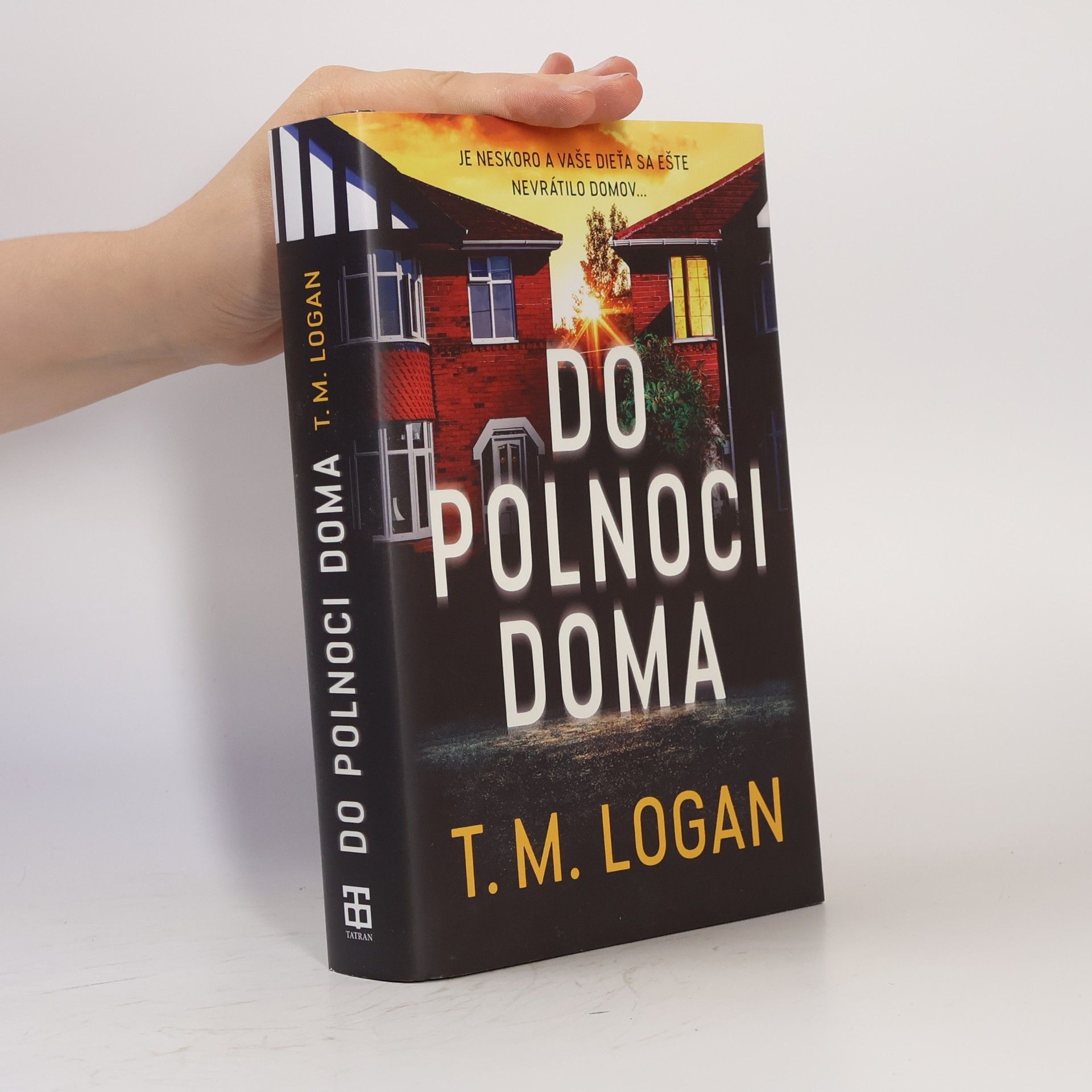 T. M. Logan Do polnoci doma