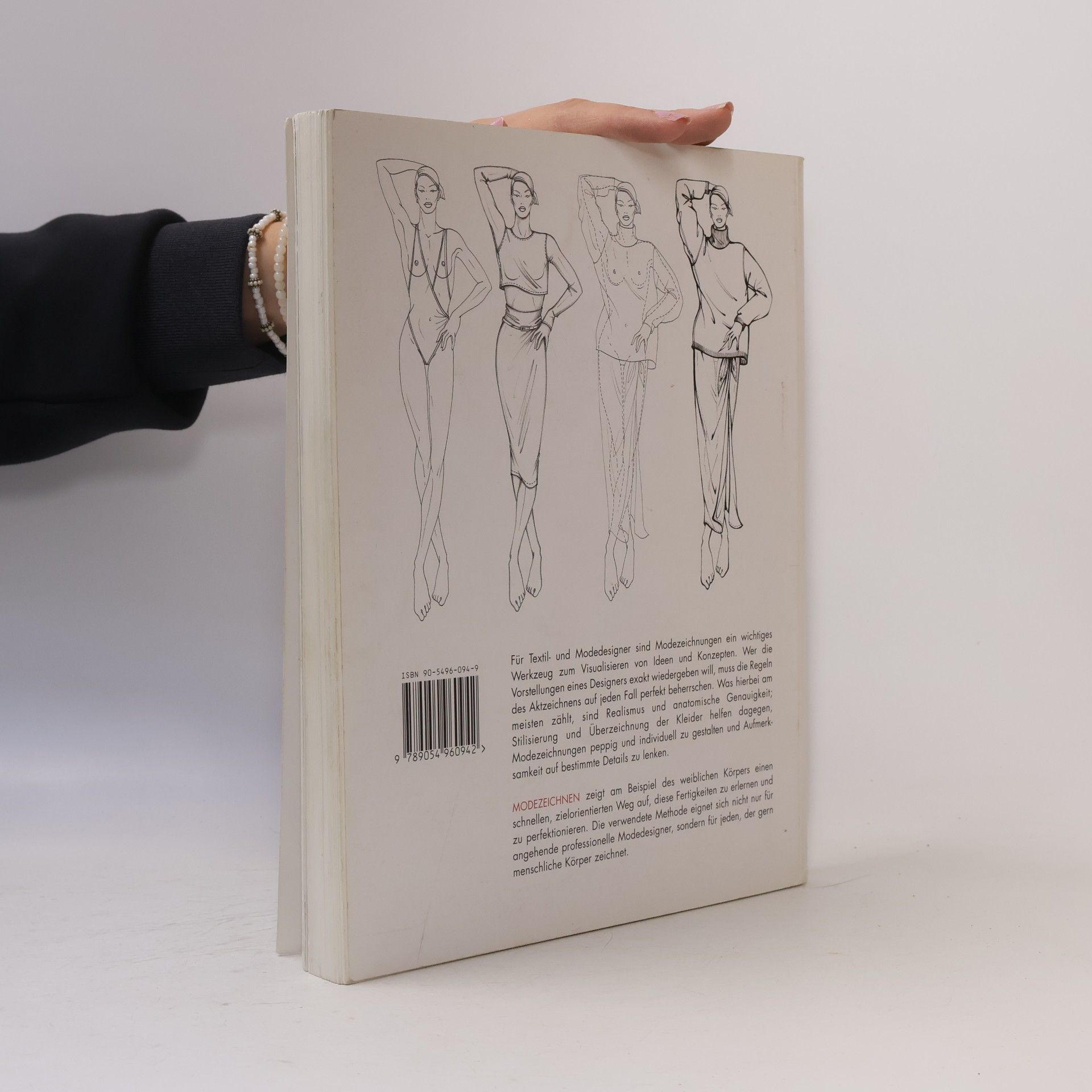 Elisabetta Drudi Zeichnen für Modedesign