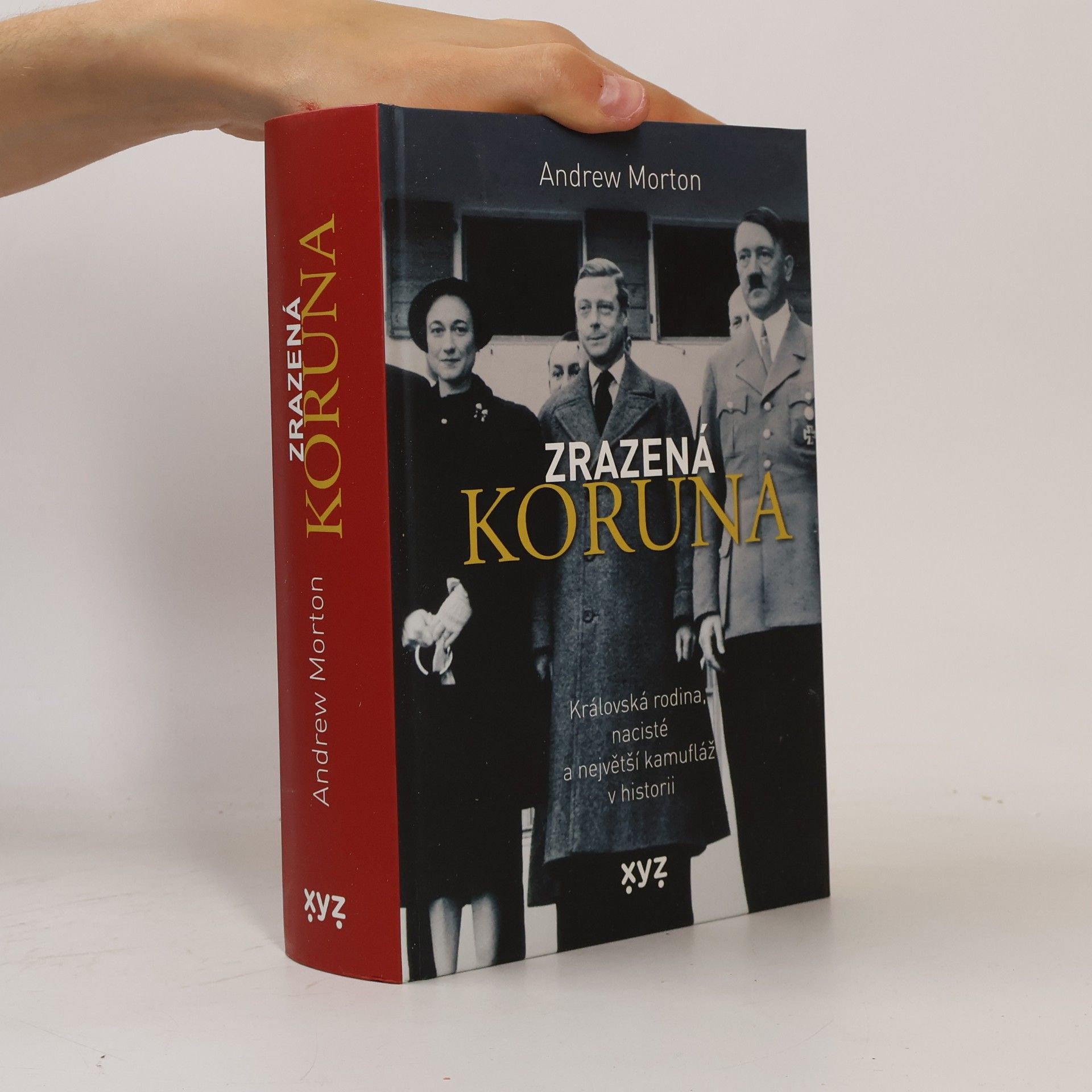 Andrew Morton Zrazená koruna