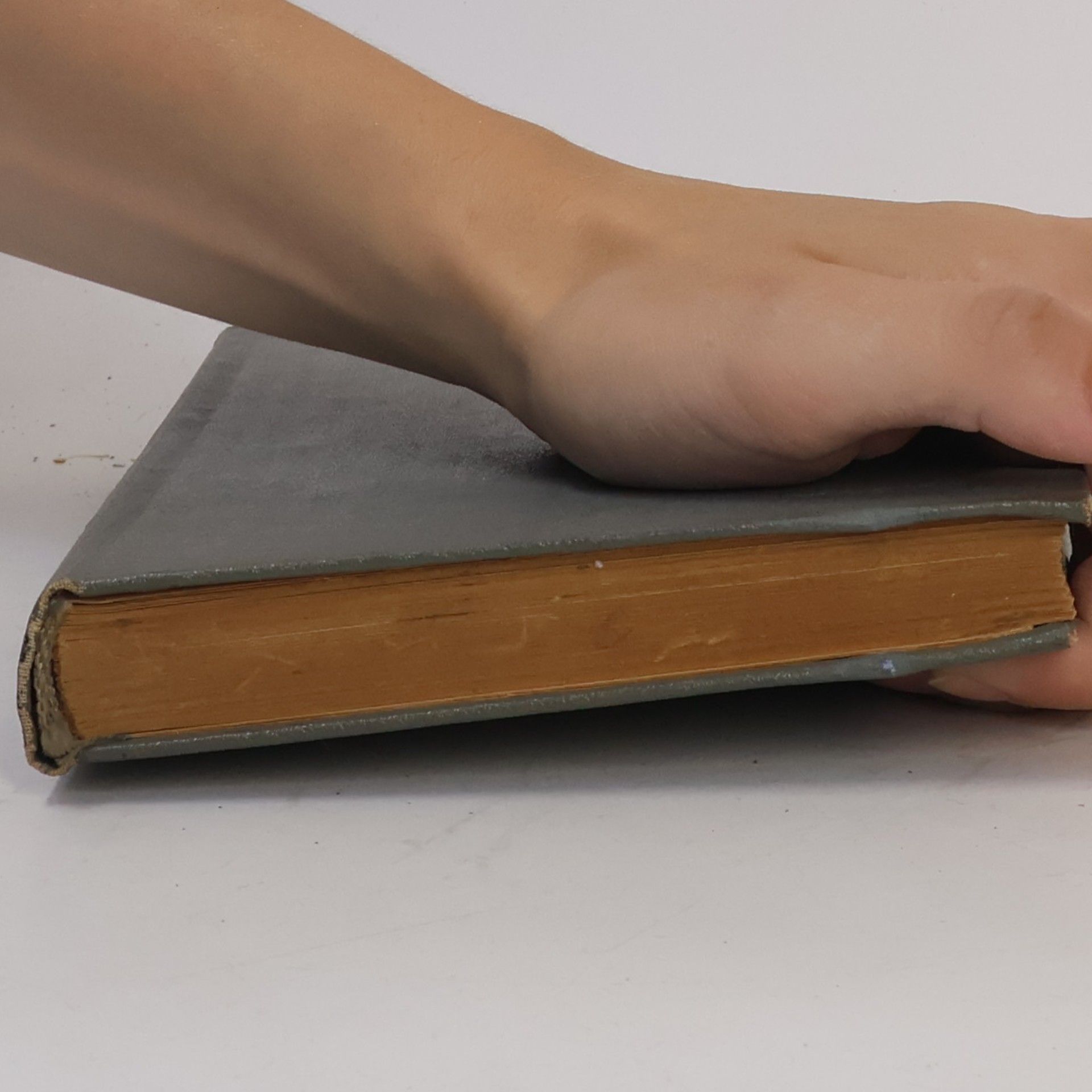 U. Grenander Tеплицевы формы и их приложения