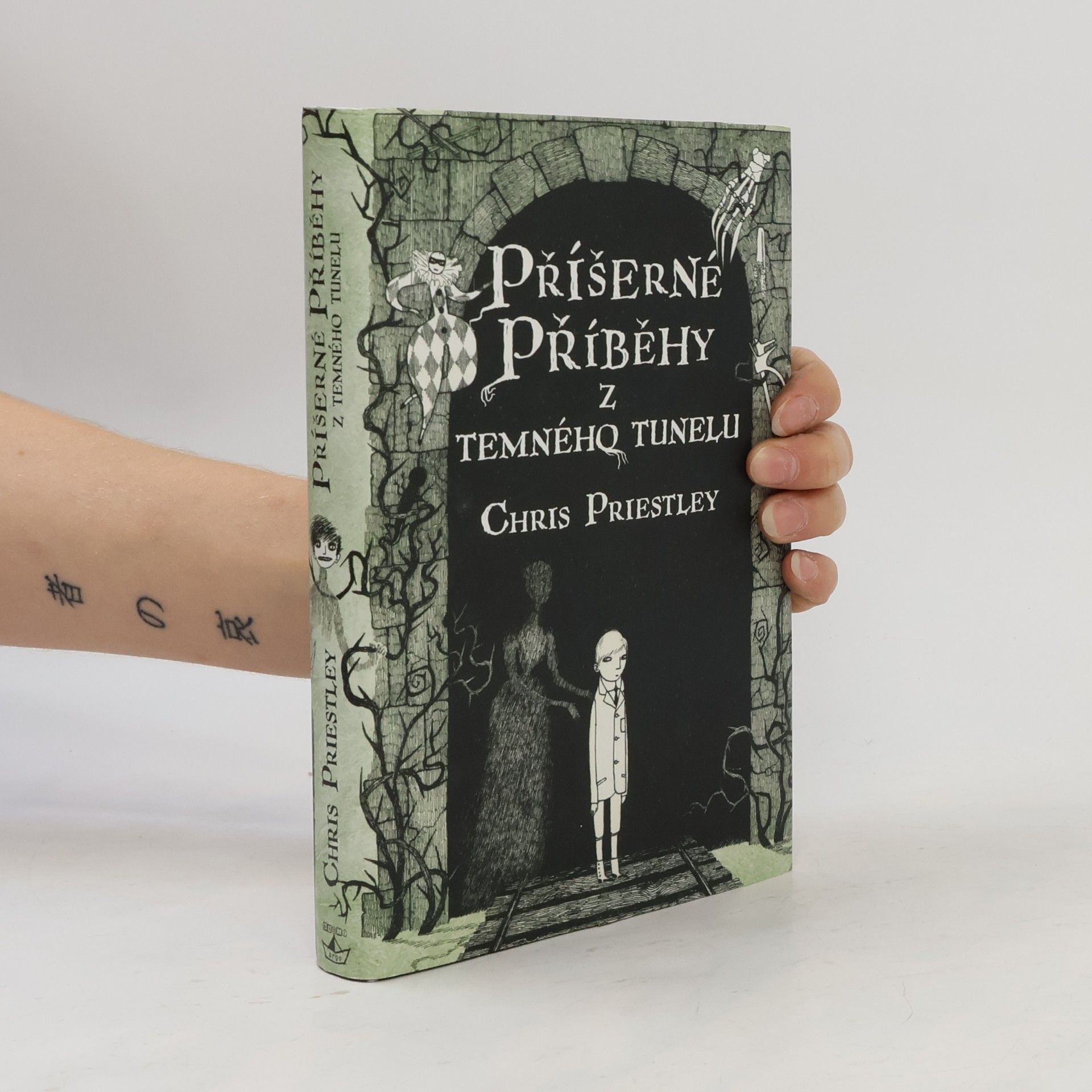 Chris Priestley Příšerné příběhy z temného tunelu