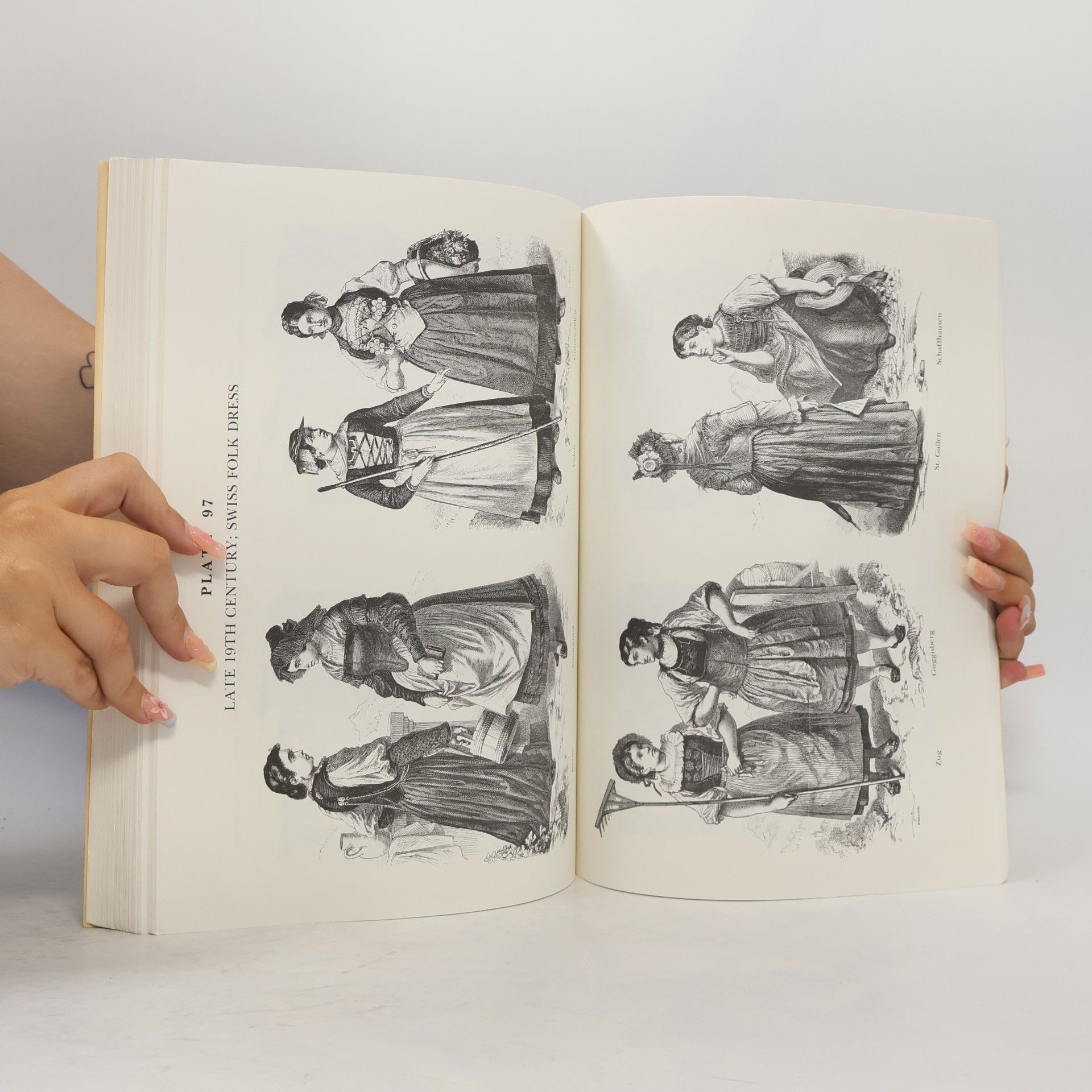 Braun & Schneider Historic Costume in Pictures