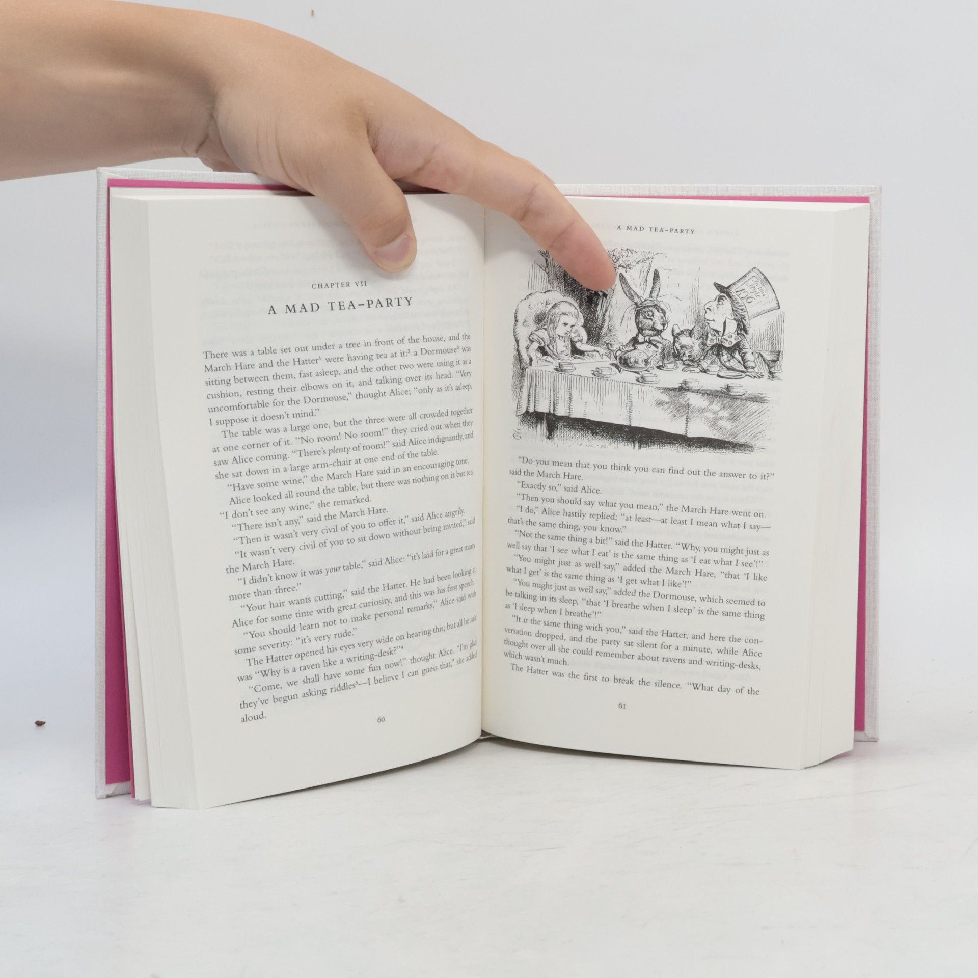 Lewis Carroll Alice's Adventures in Wonderland and Through the Looking Glass