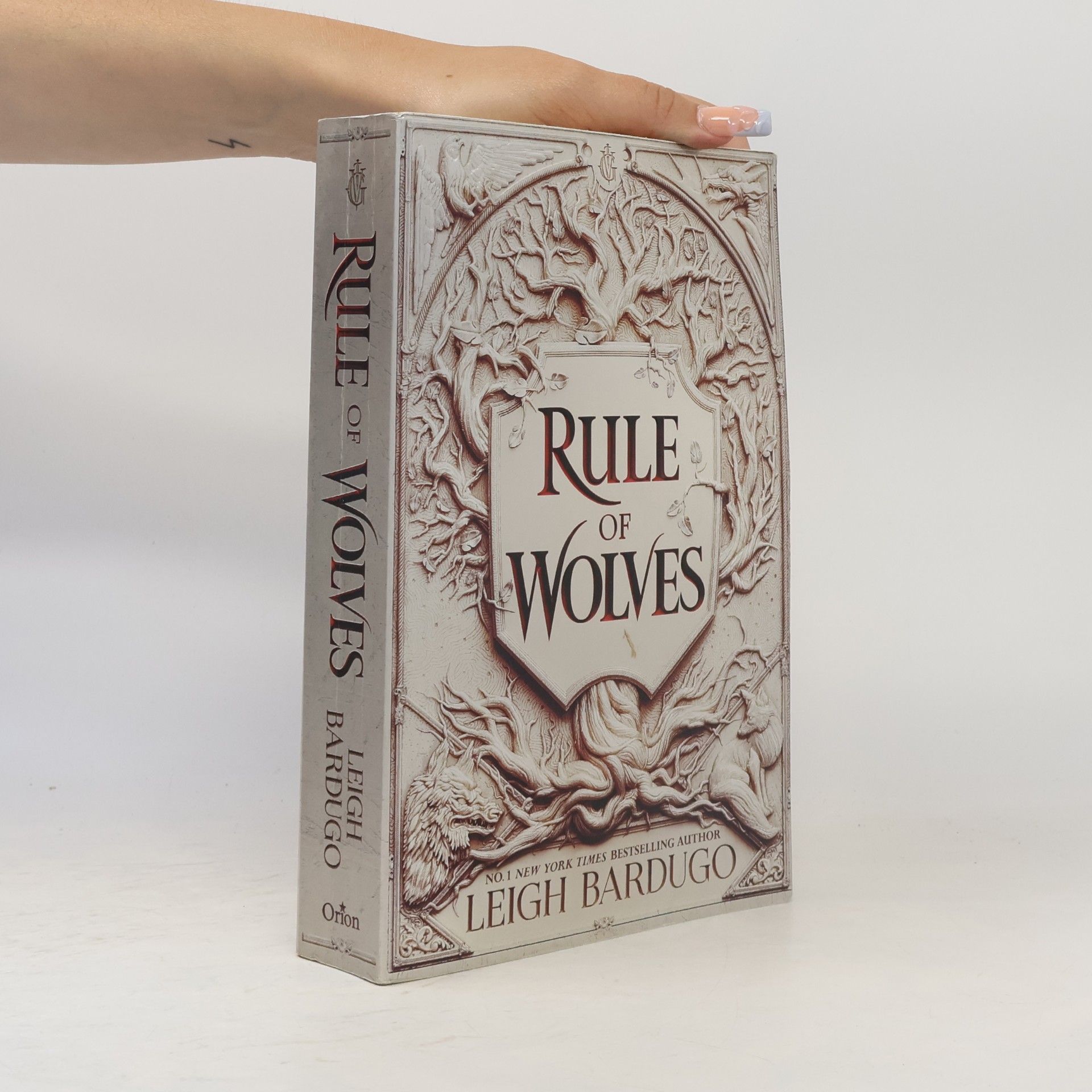 Leigh Bardugo Rule of wolves