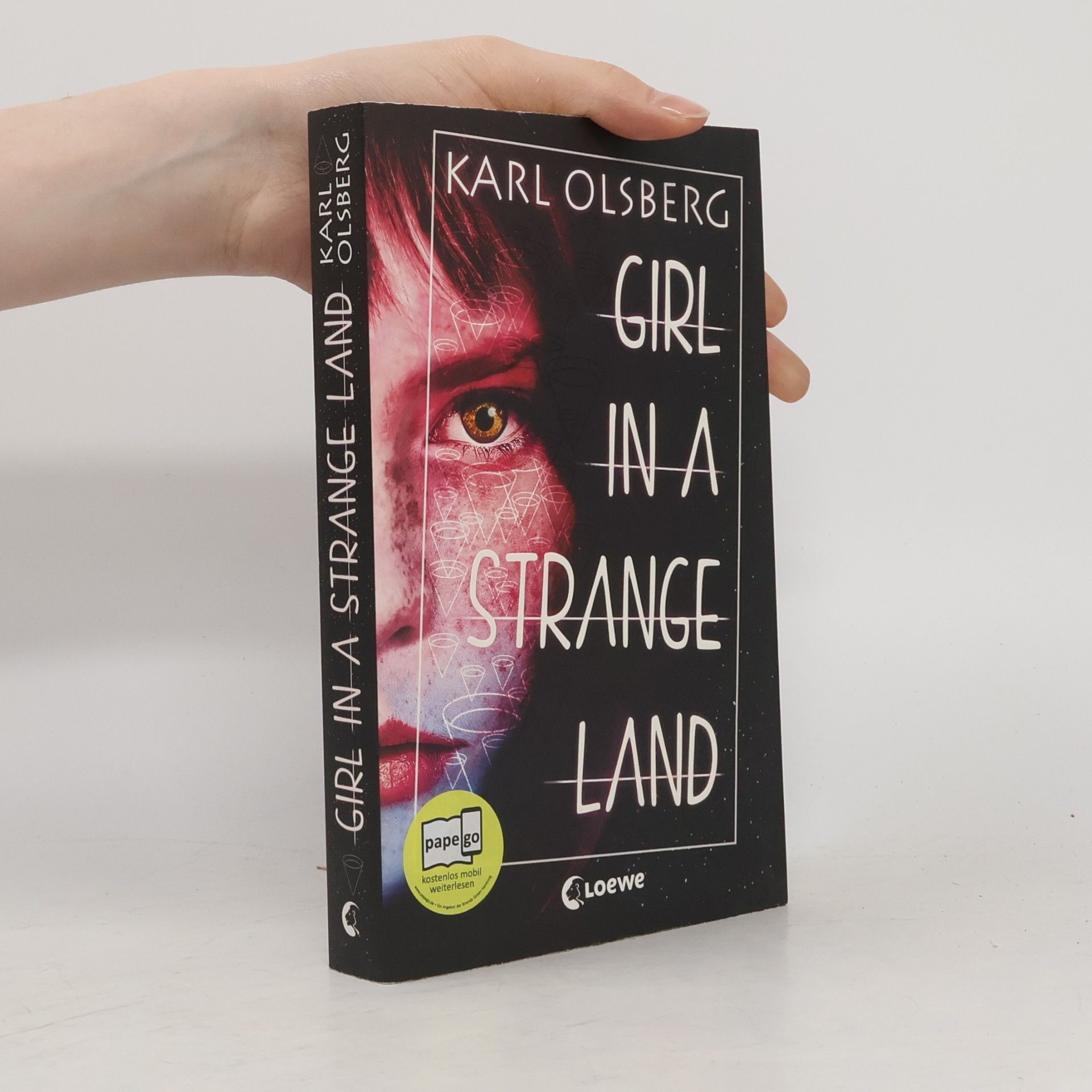 Karl Olsberg Girl in a strange land