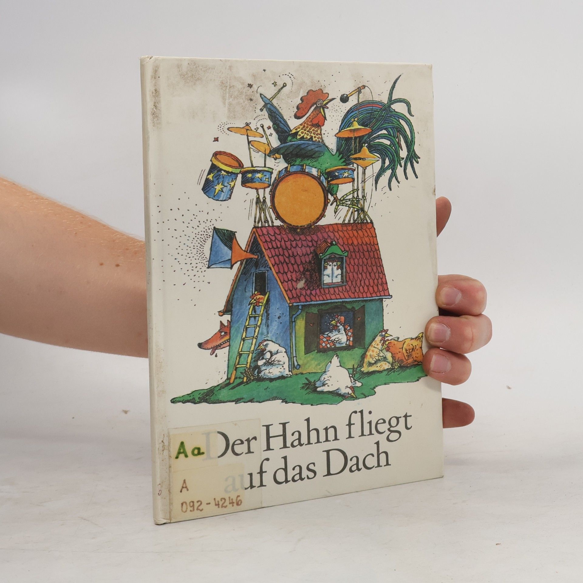 Manfred Schmitz Der Hahn fliegt auf das Dach
