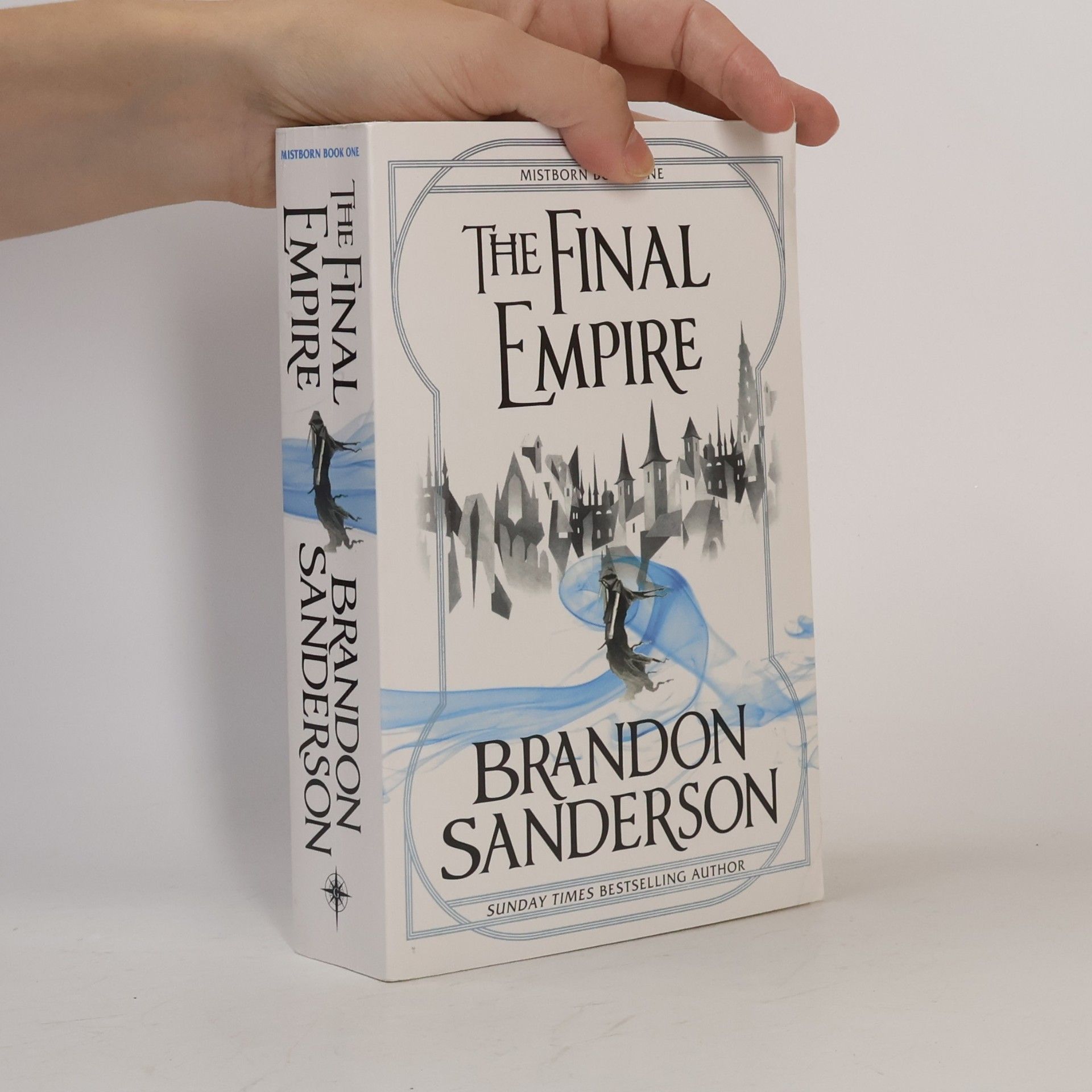 Brandon Sanderson The final empire : Mistborn book one