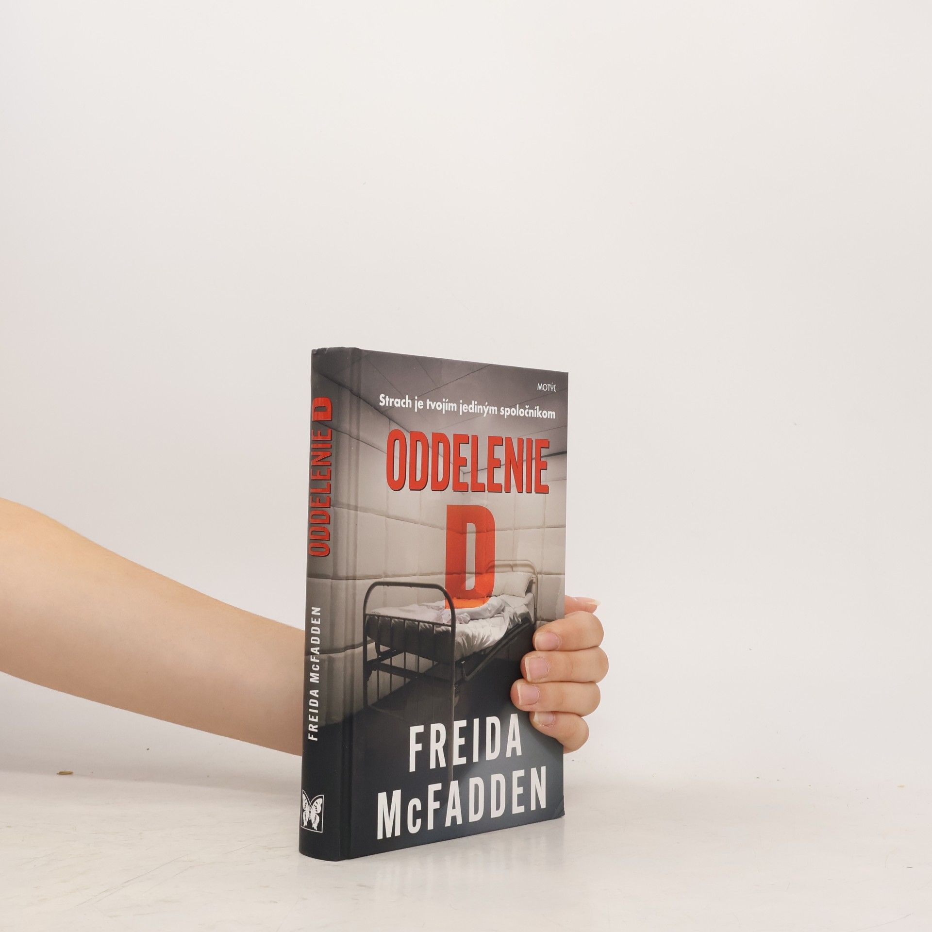 Freida McFadden Oddelenie D
