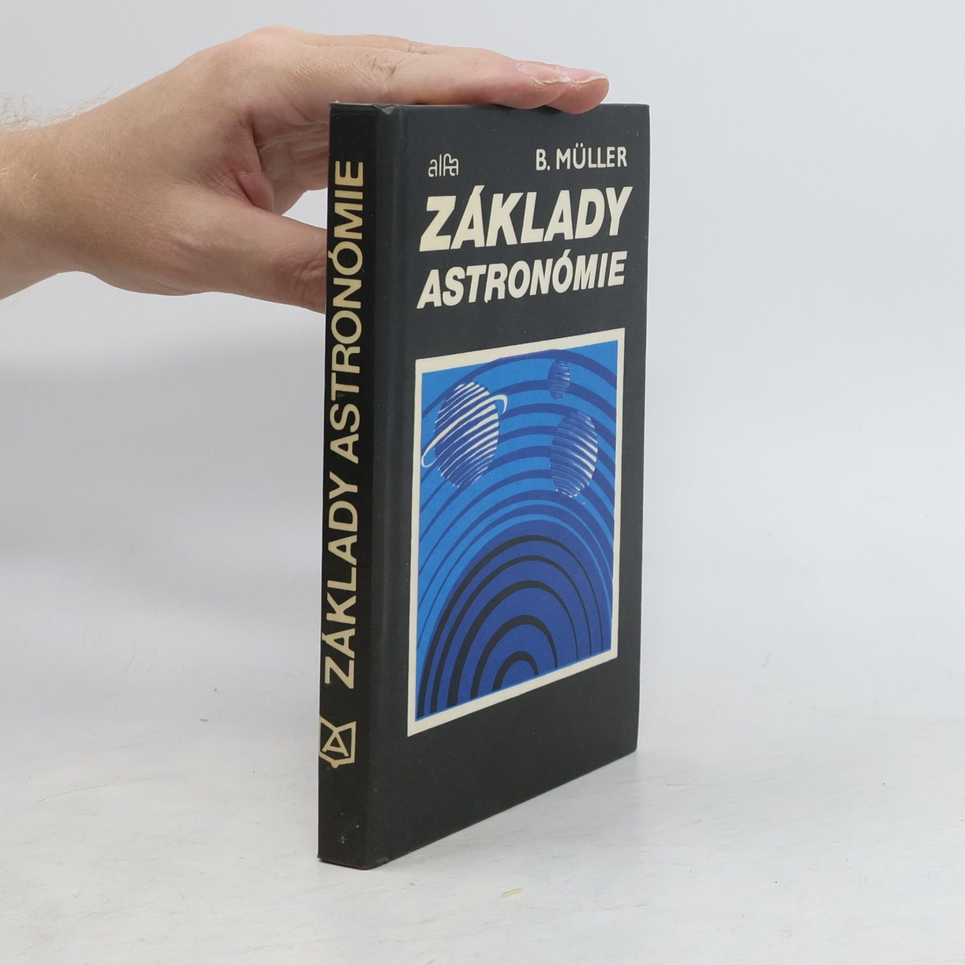B. Müller Základy astronómie