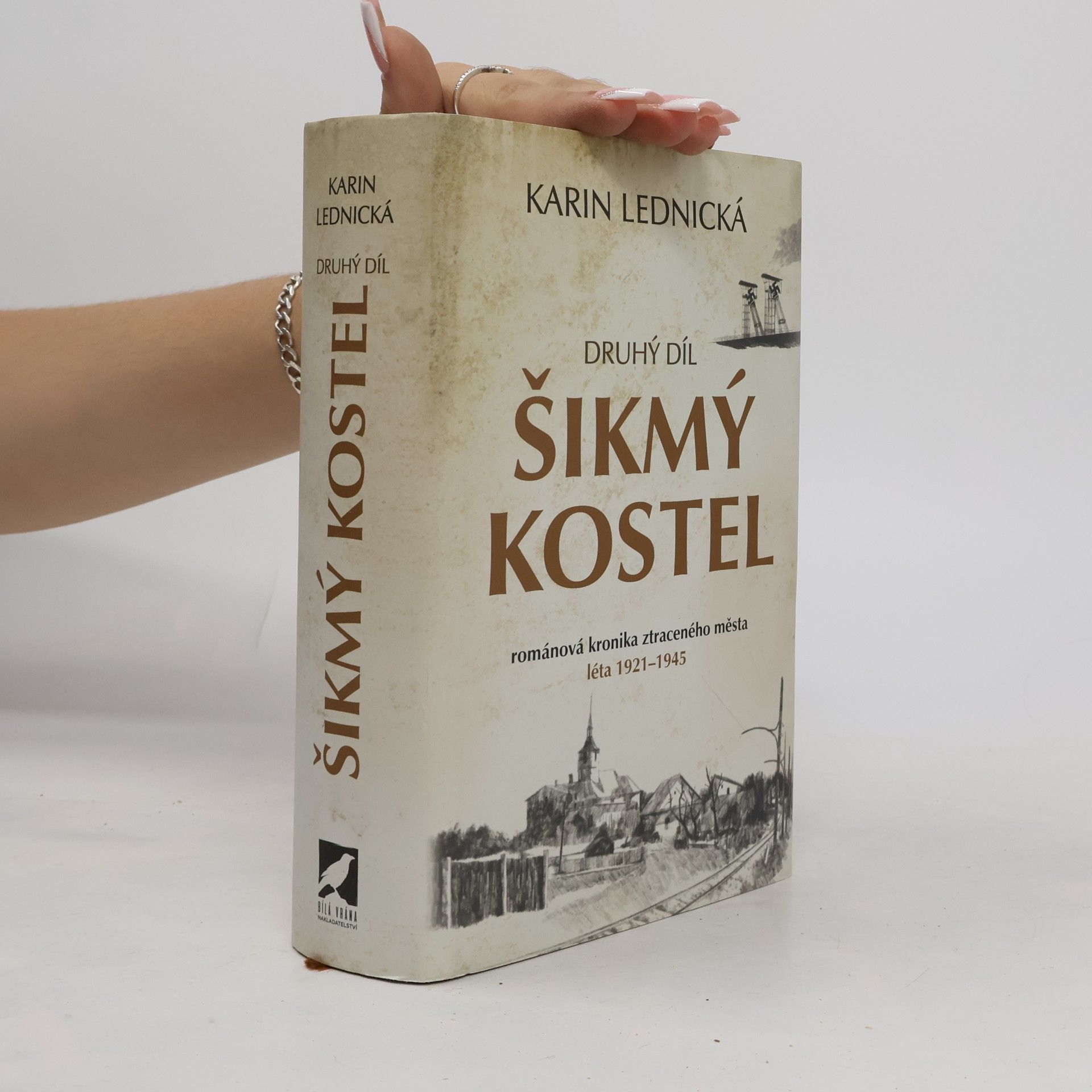 Karin Lednická Šikmý kostel 2