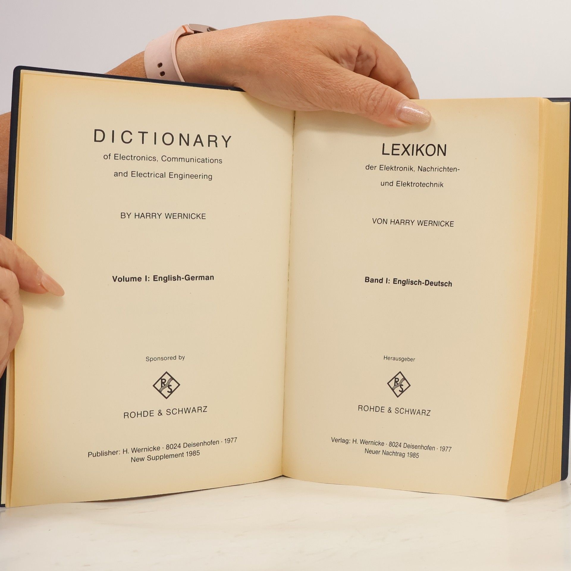 H. Wernicke Dictionary of Electronics, Communications and Electrical Engineering I.