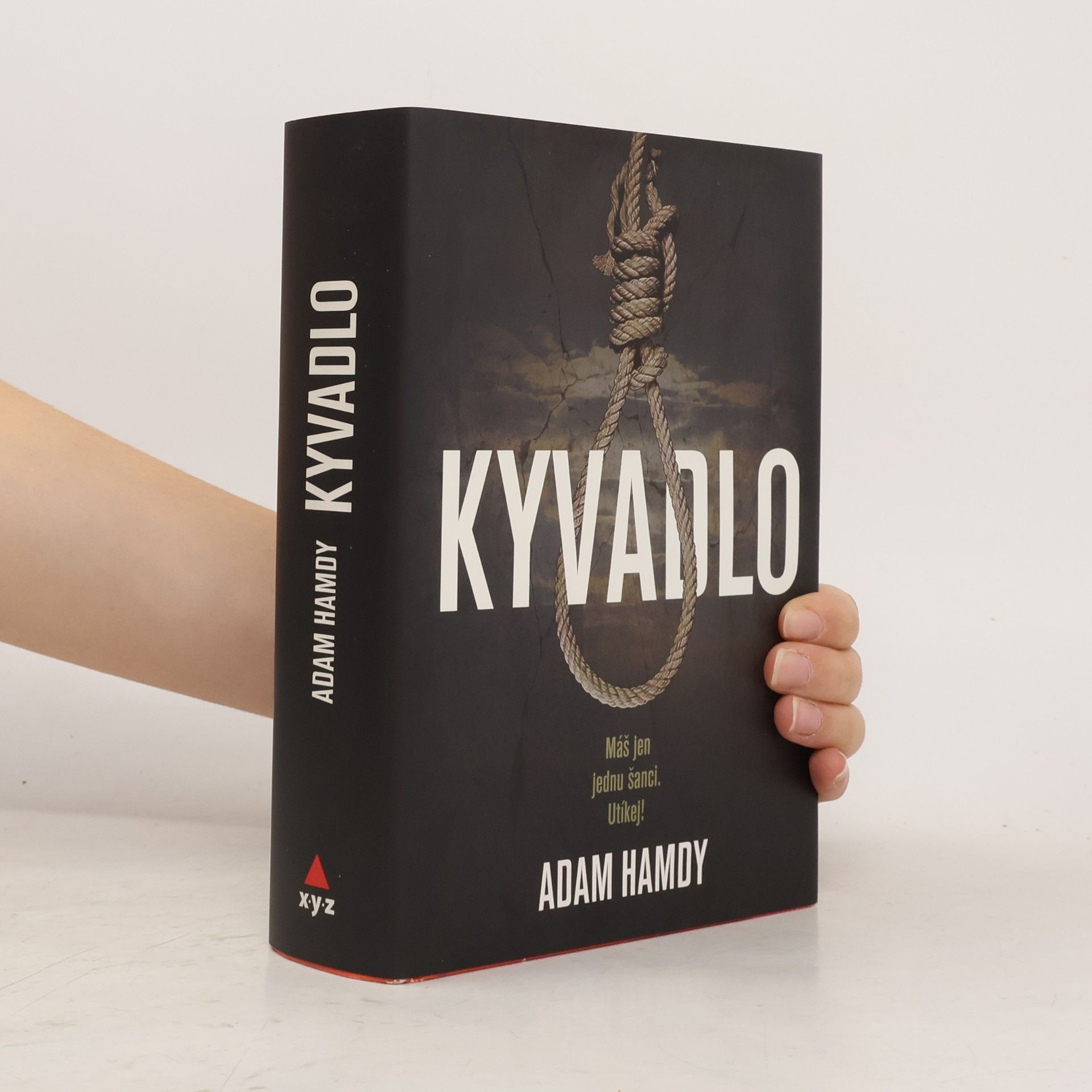 Adam Hamdy Kyvadlo