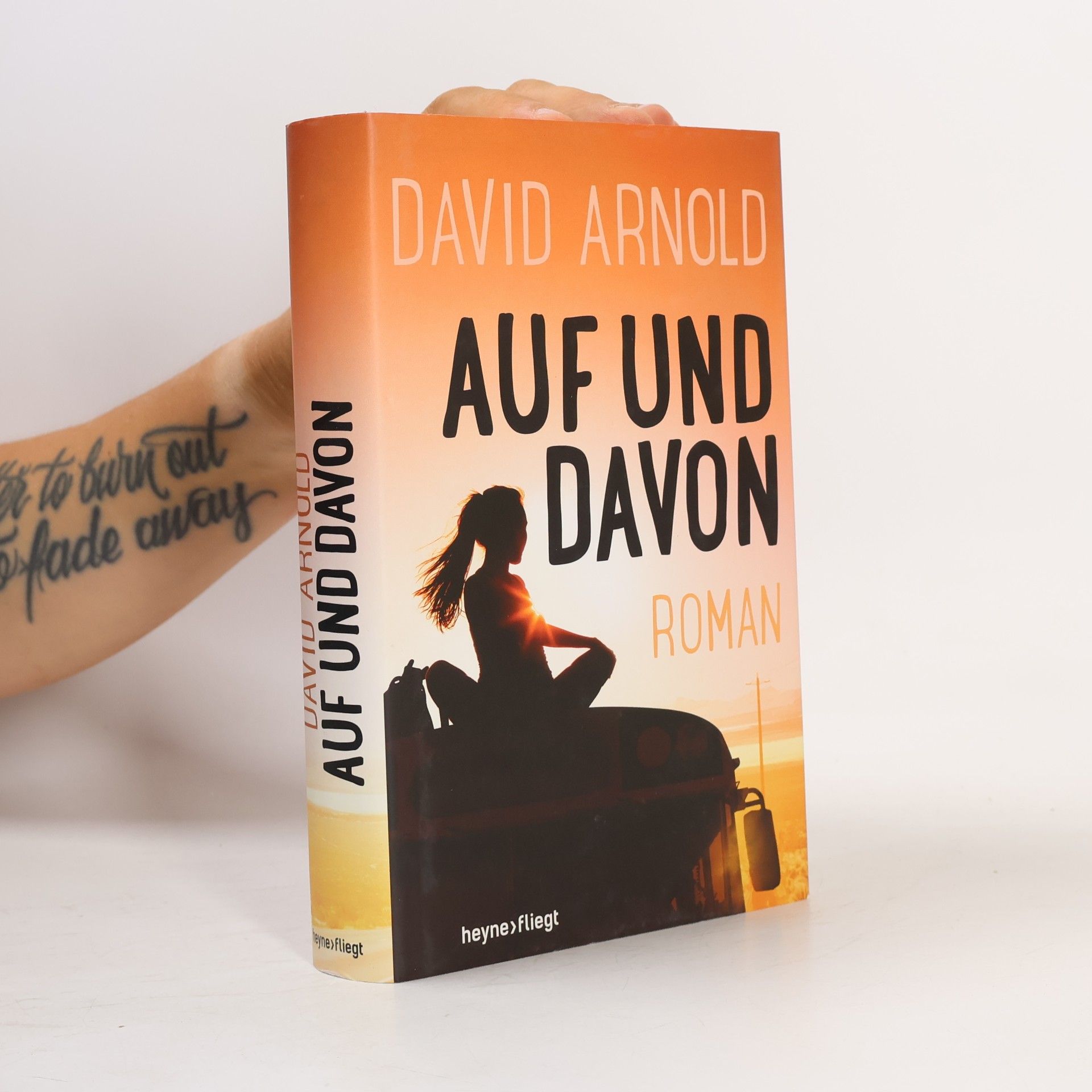 Arnold Dávid Auf und davon
