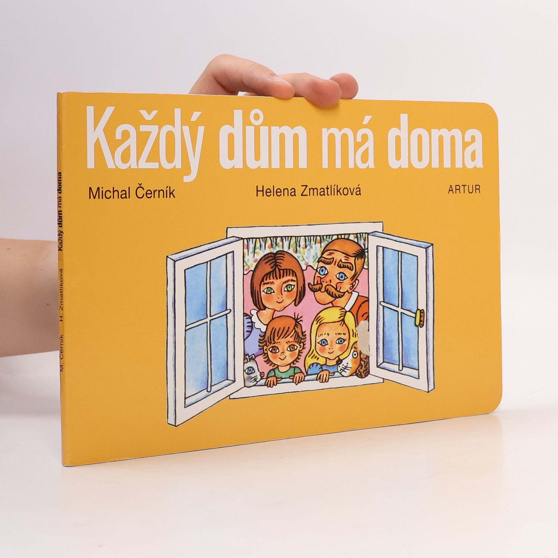 Michal Černík Každý dům má doma