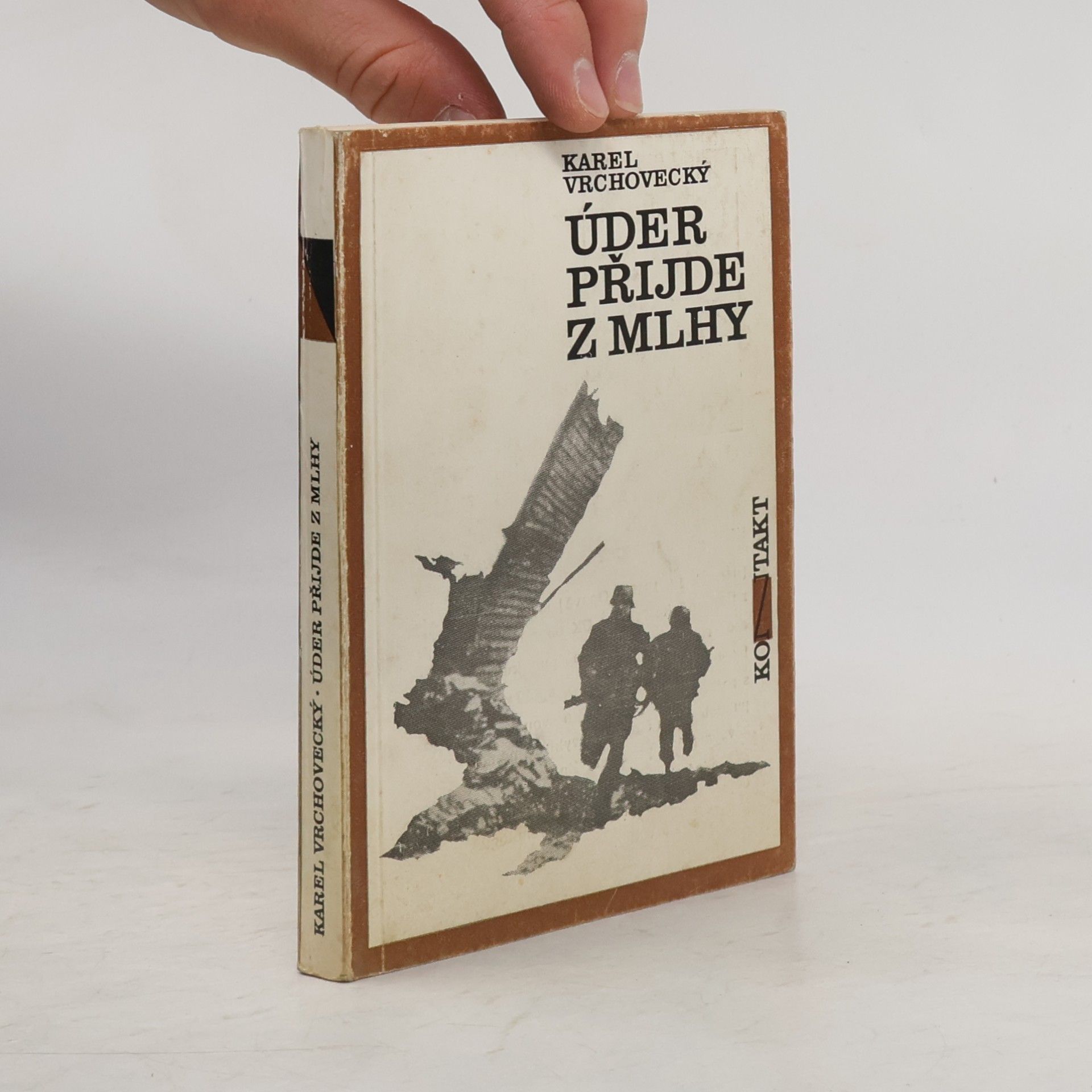 Karel Vrchovecký Úder přijde z mlhy