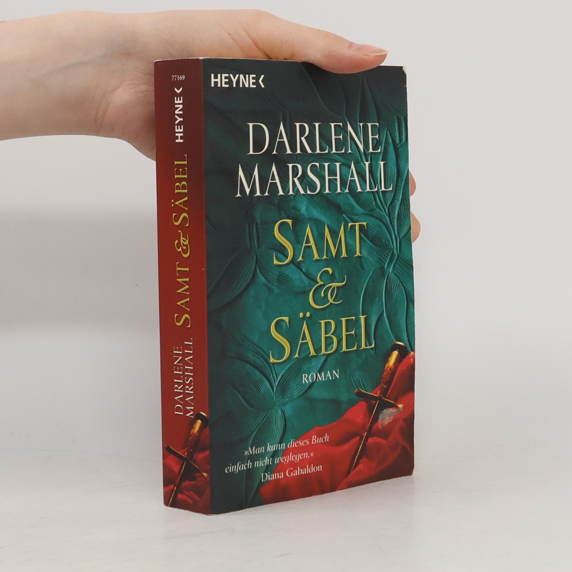 Darlene Marshall Samt und Säbel