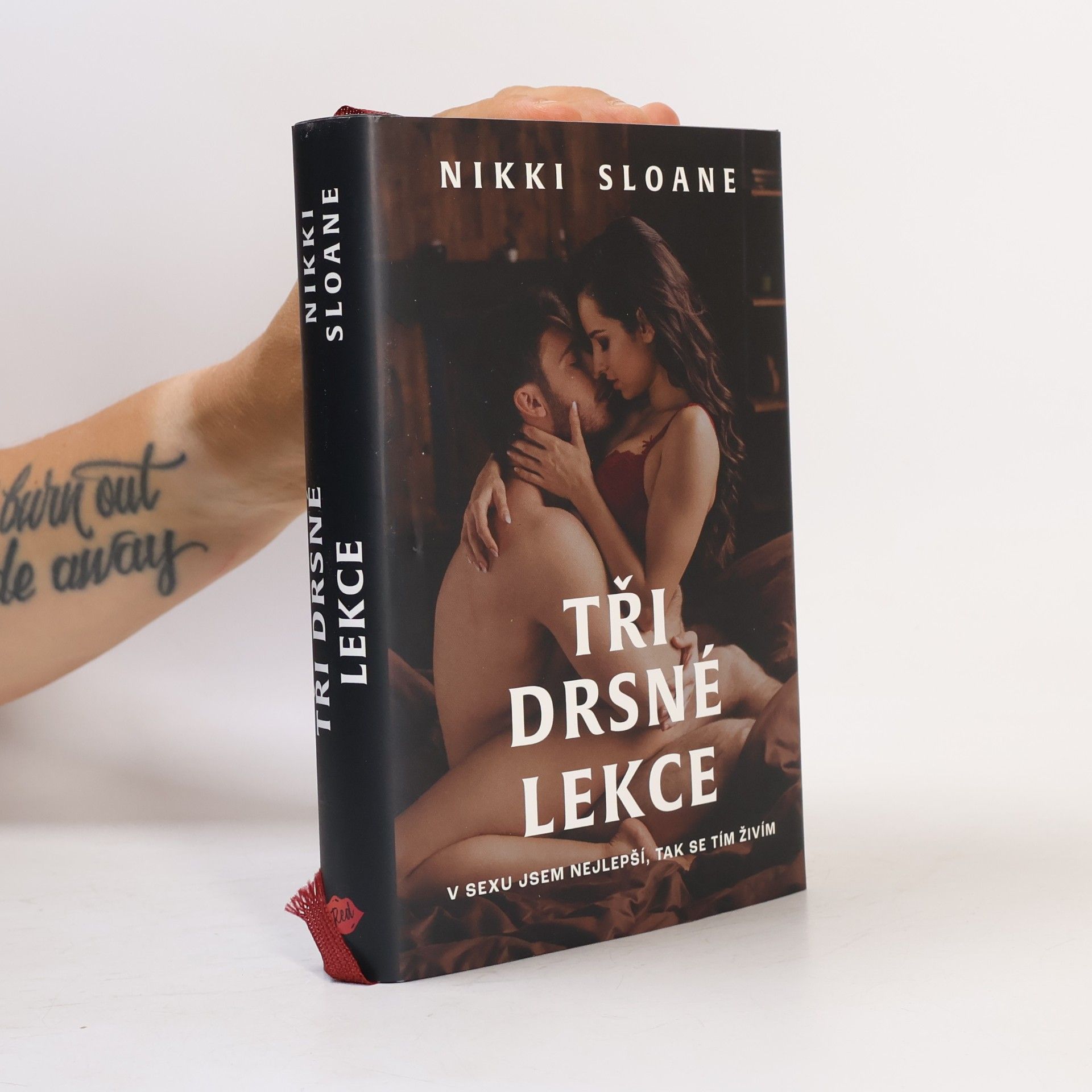 Nikki Sloane Tři drsné lekce