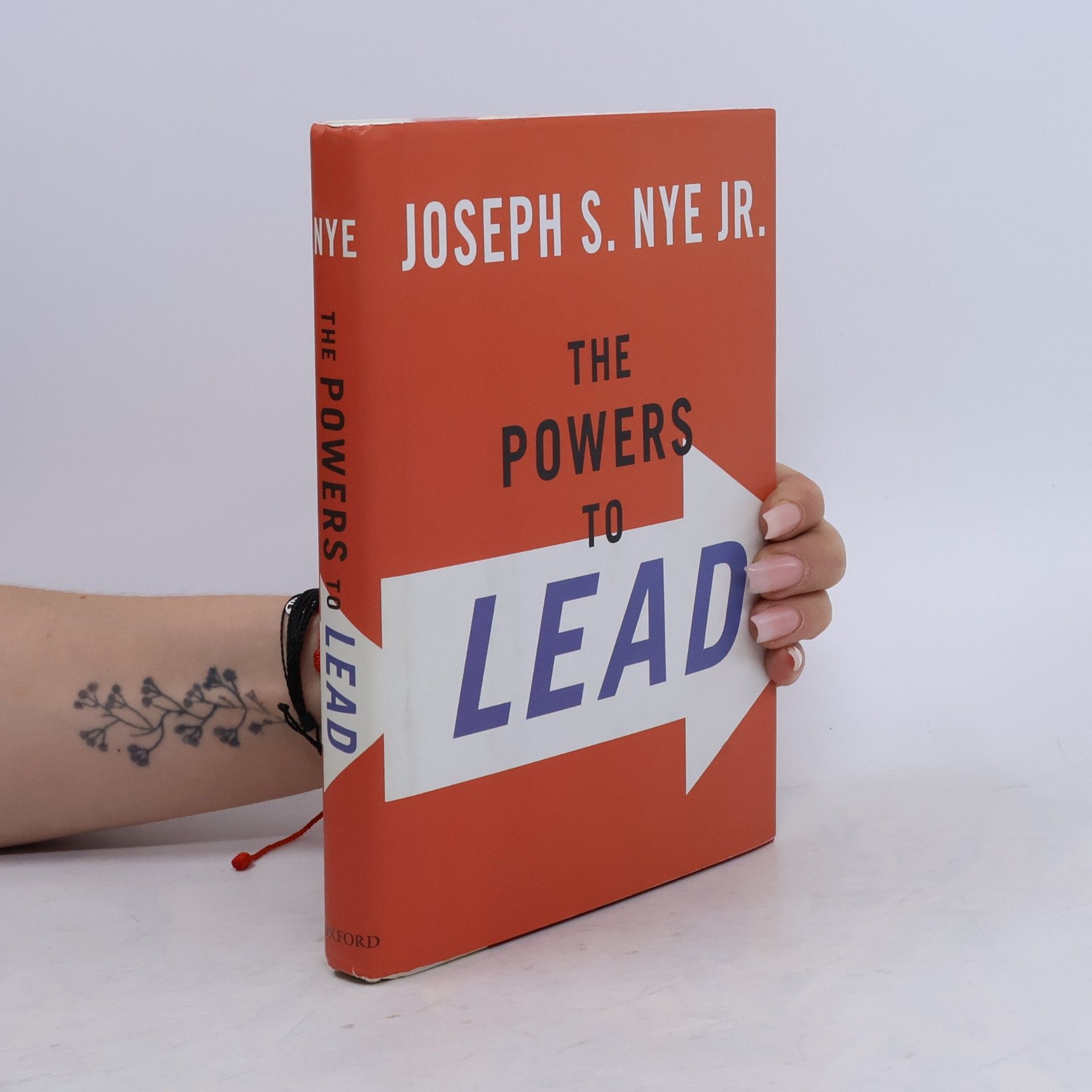 Joseph Nye The powers to lead