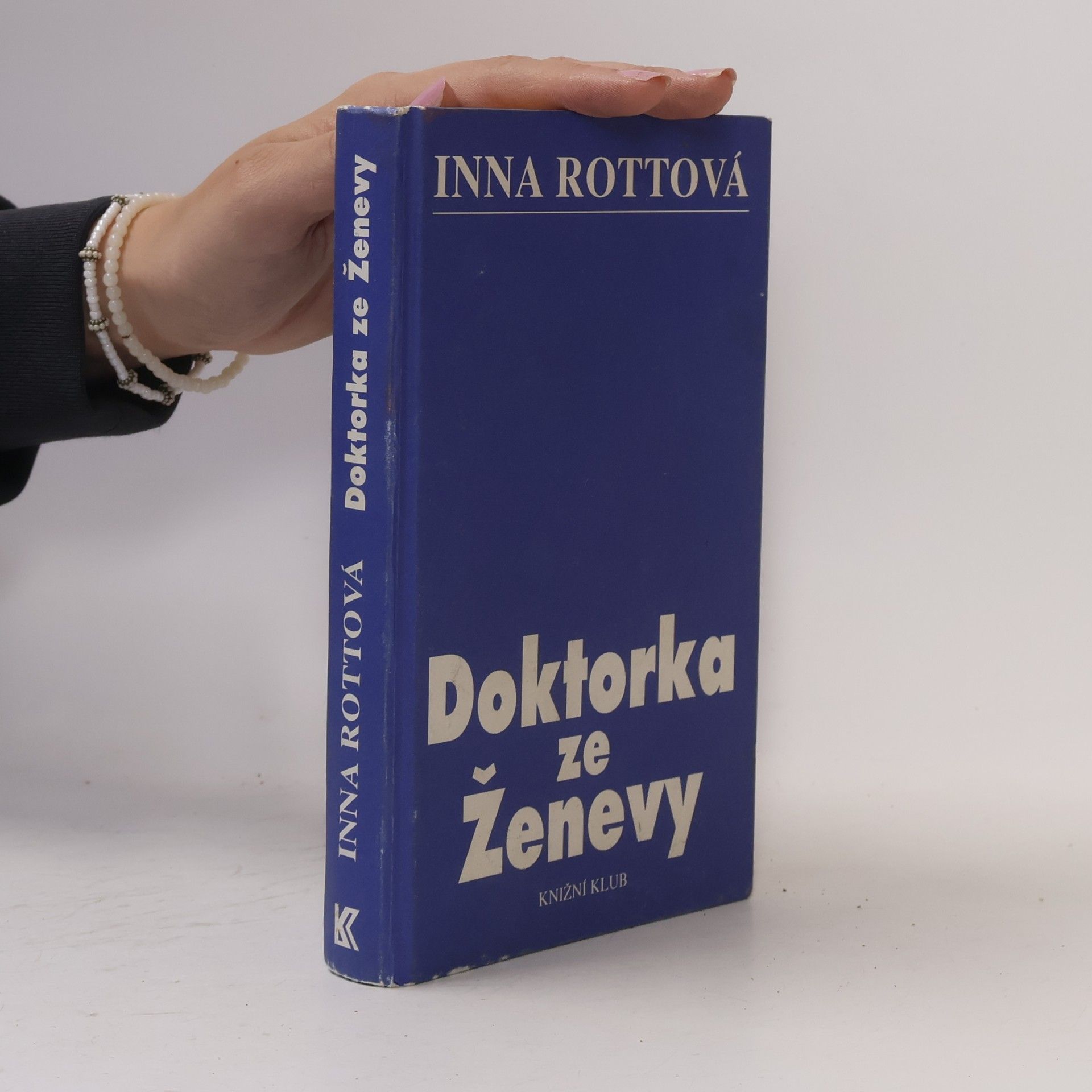Inna Mirovská Doktorka ze Ženevy