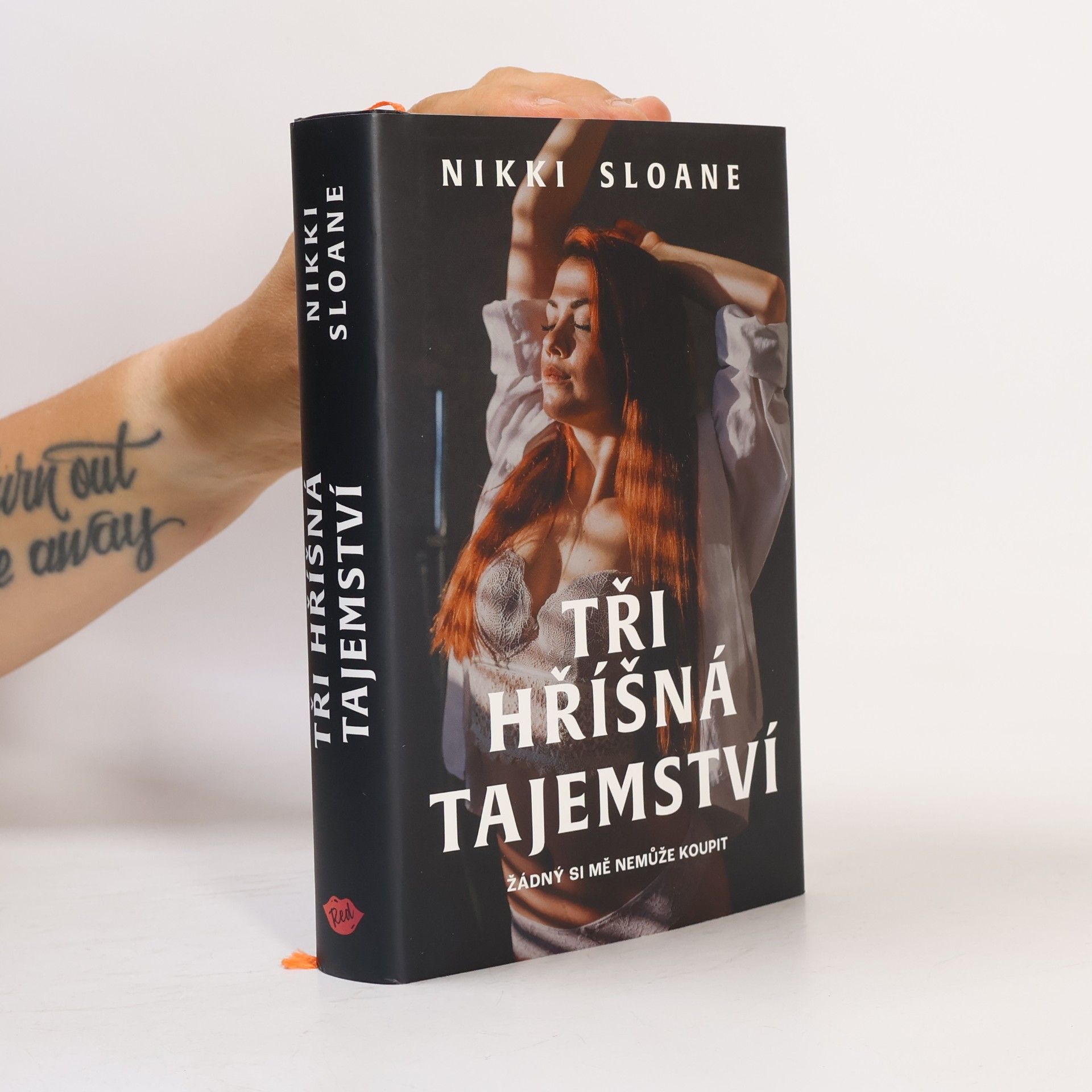 Nikki Sloane Tři hříšná tajemství