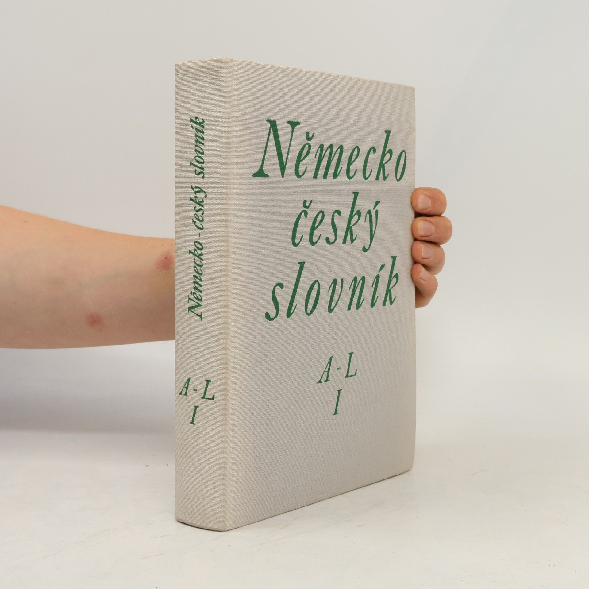 Hugo Siebenschein Německo-český slovník I. A-L.